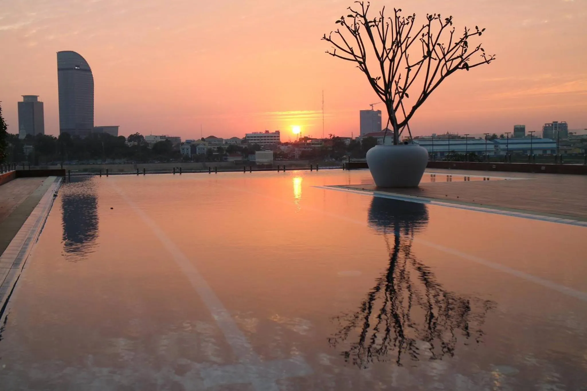 Swimming pool in Bellevue Serviced Apartments