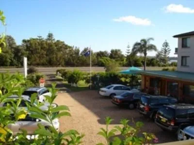 Day in Lake Front Motel