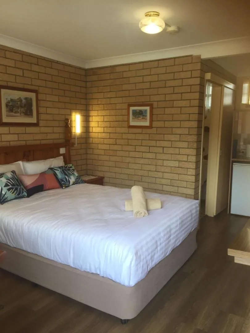Bed in Lake Front Motel