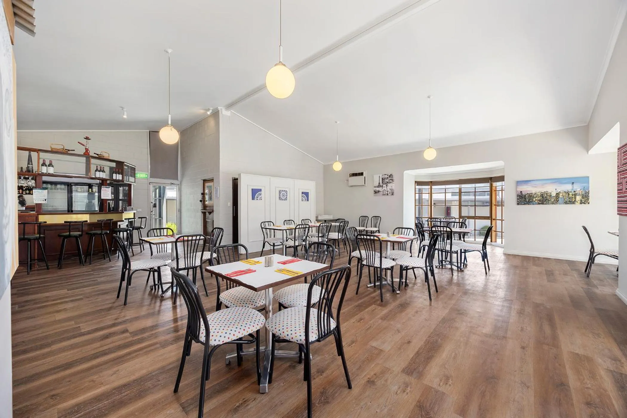 Property building in Coal Creek Motel