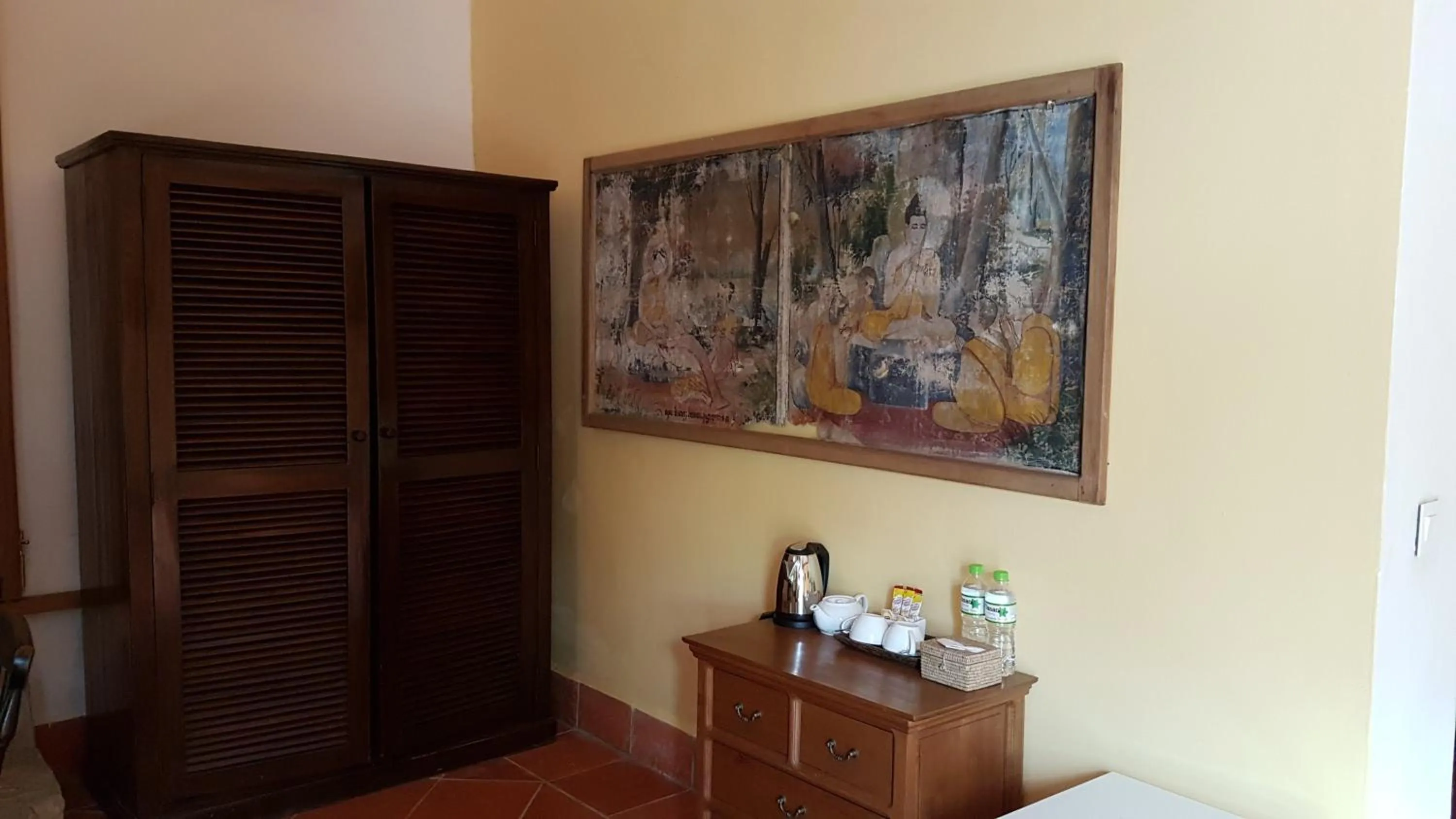 Photo of the whole room in Mealea Resort