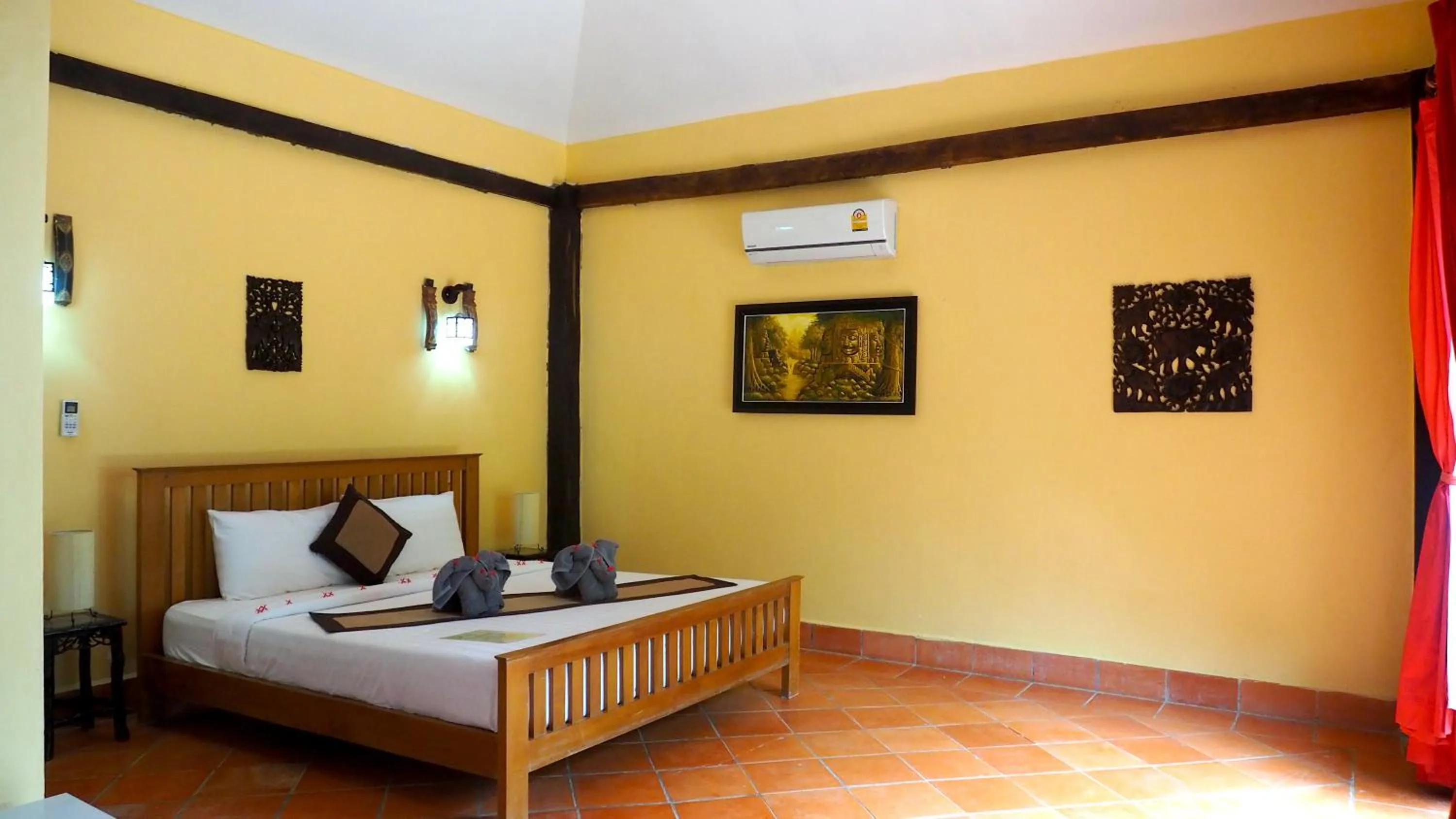 Photo of the whole room, Bed in Mealea Resort