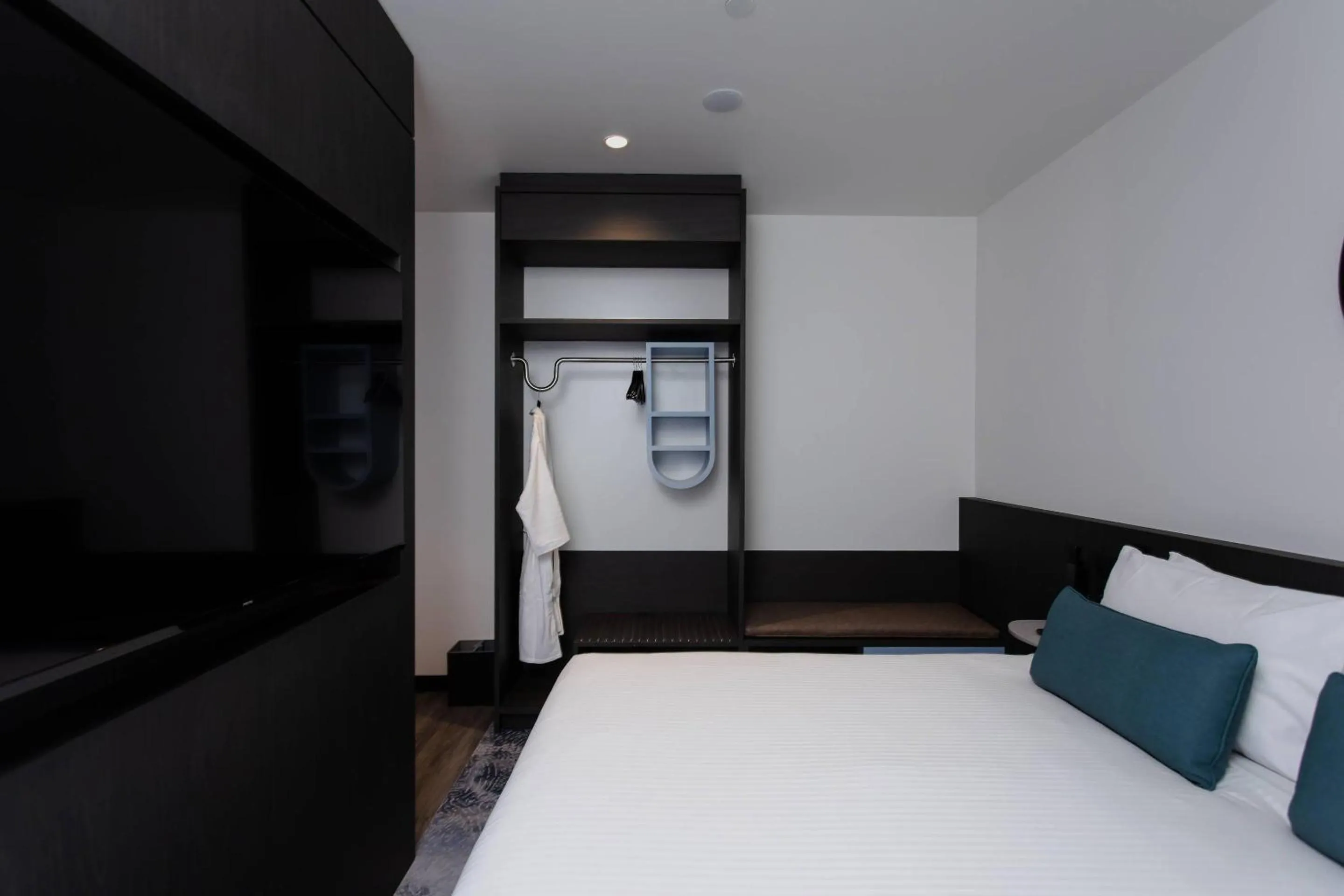 Bedroom, Bed in Bayside Geelong Hotel & Apartments, an Ascend Collection Hotel