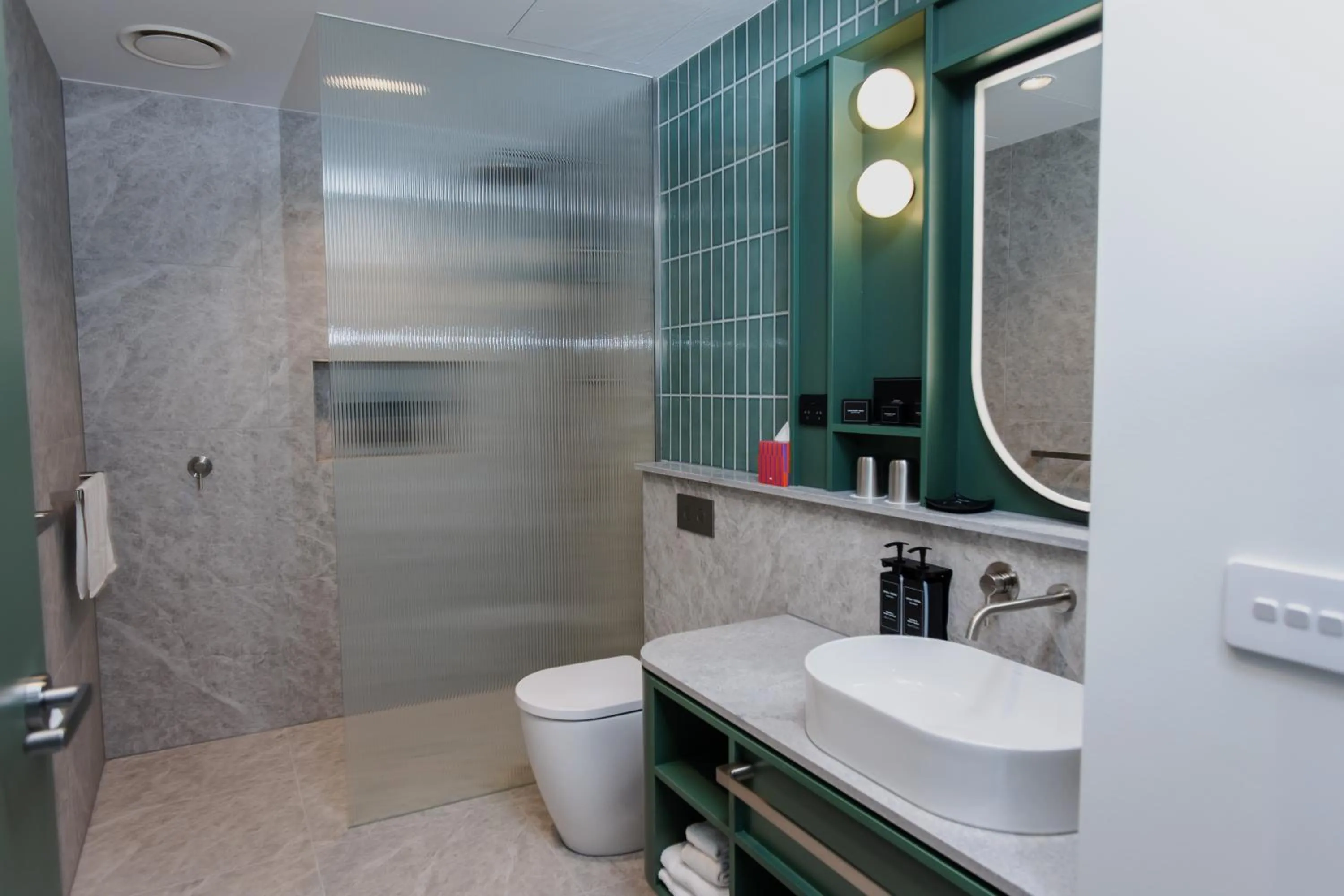 Bathroom in Bayside Geelong Hotel & Apartments, an Ascend Collection Hotel