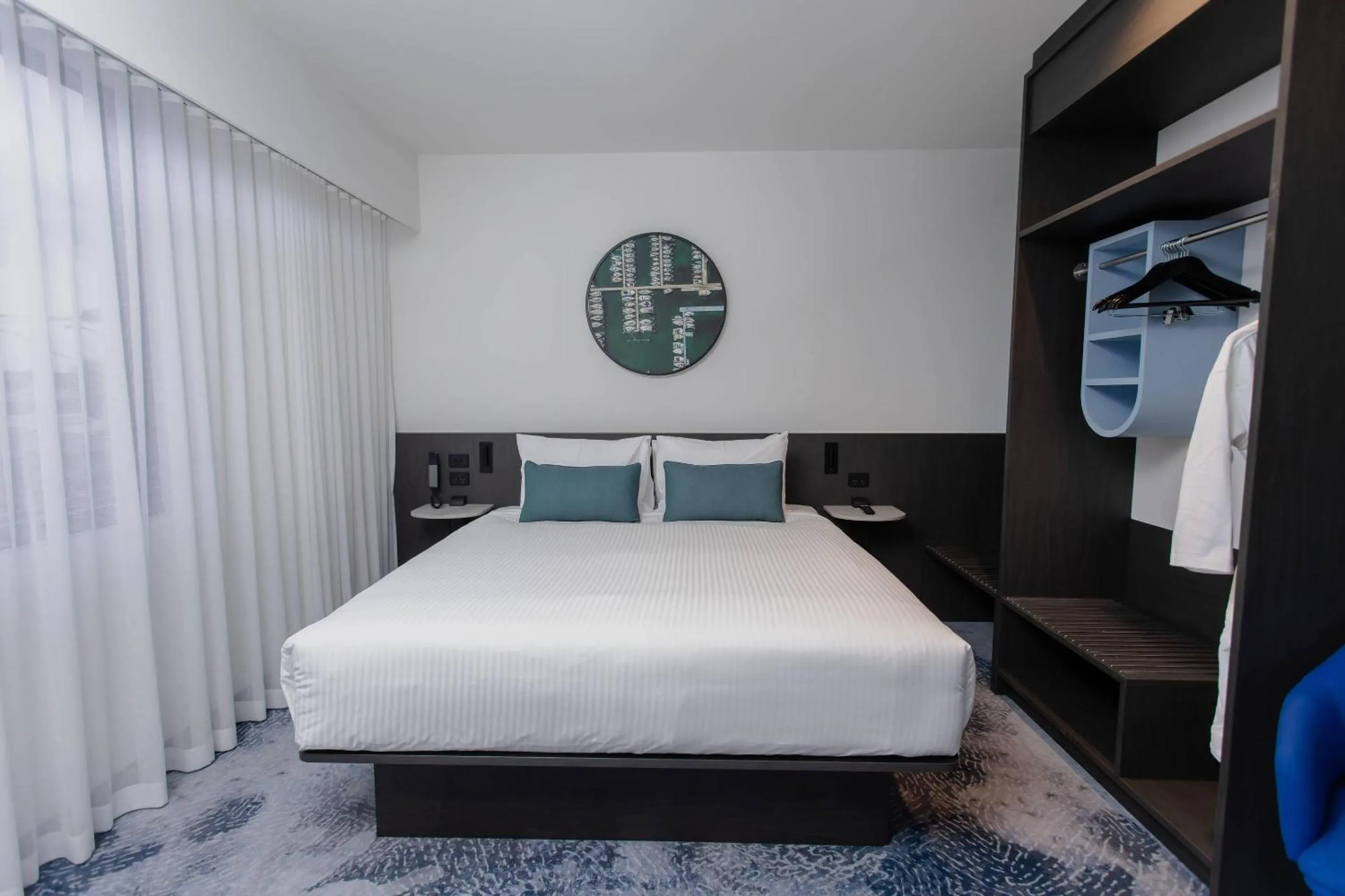 Bedroom, Bed in Bayside Geelong Hotel & Apartments, an Ascend Collection Hotel
