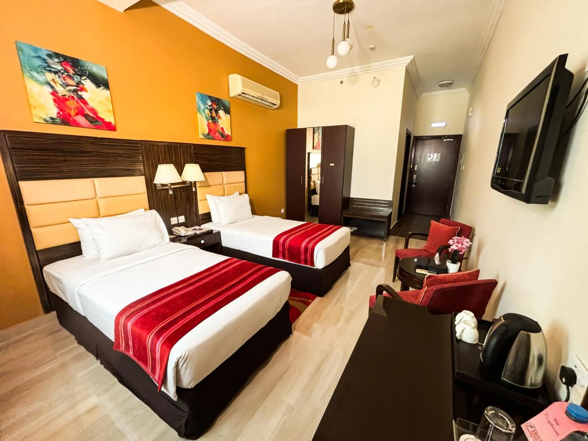 Bird's eye view, Bed in Fortune Hotel Deira