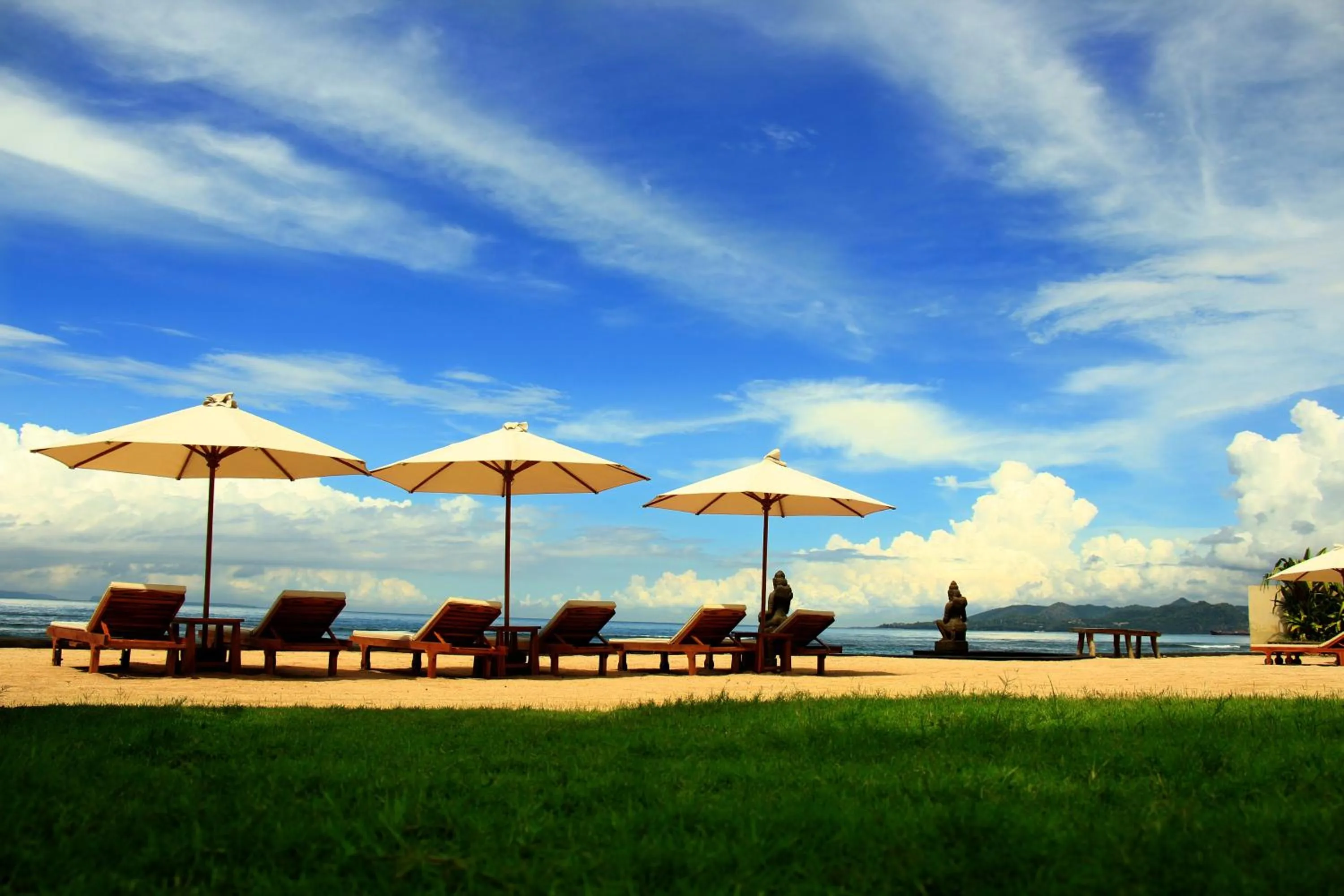 Beach in Orlowsky Discovery Candidasa Hotel