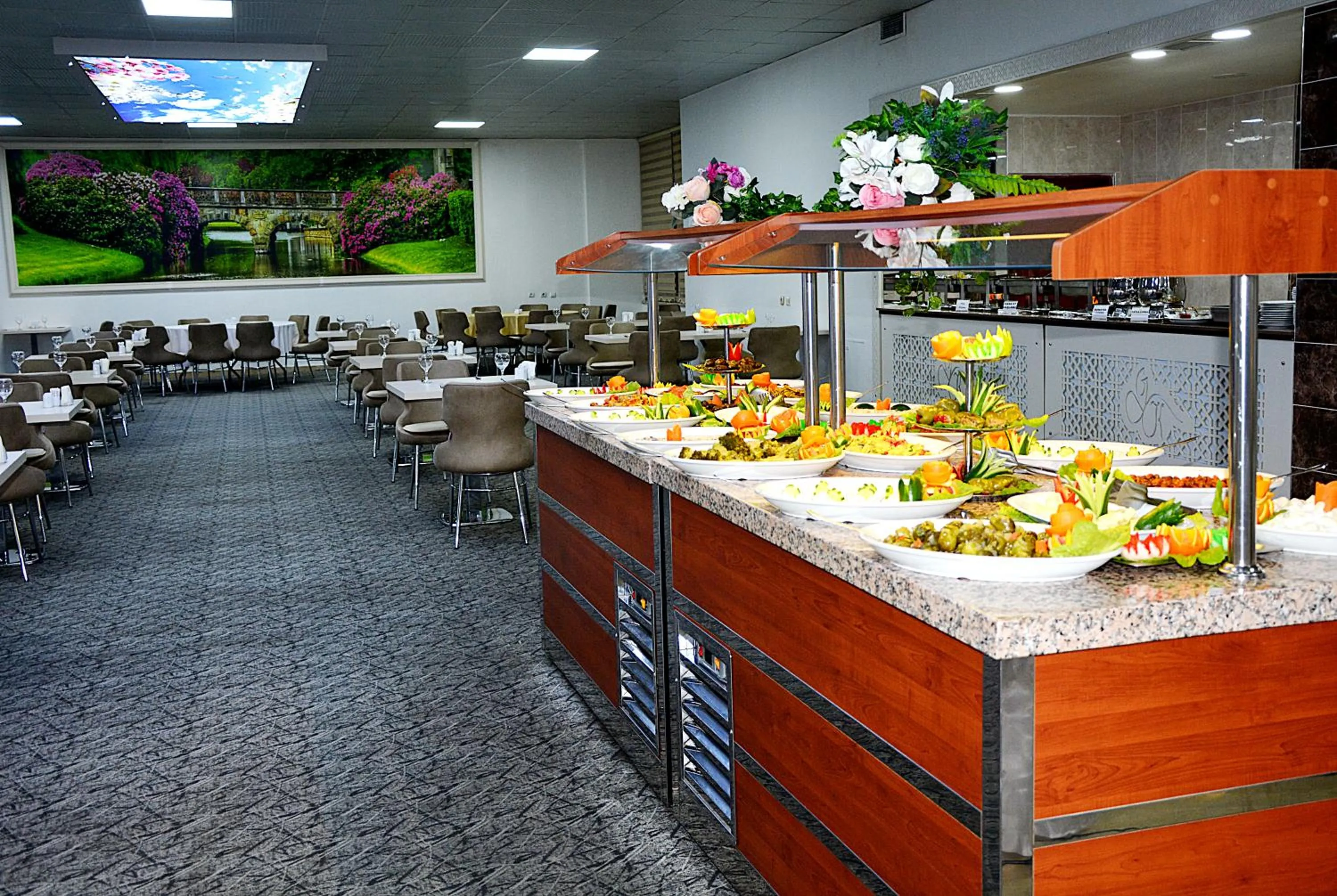 Restaurant/places to eat in GARDEN KALE THERMAL HOTEL