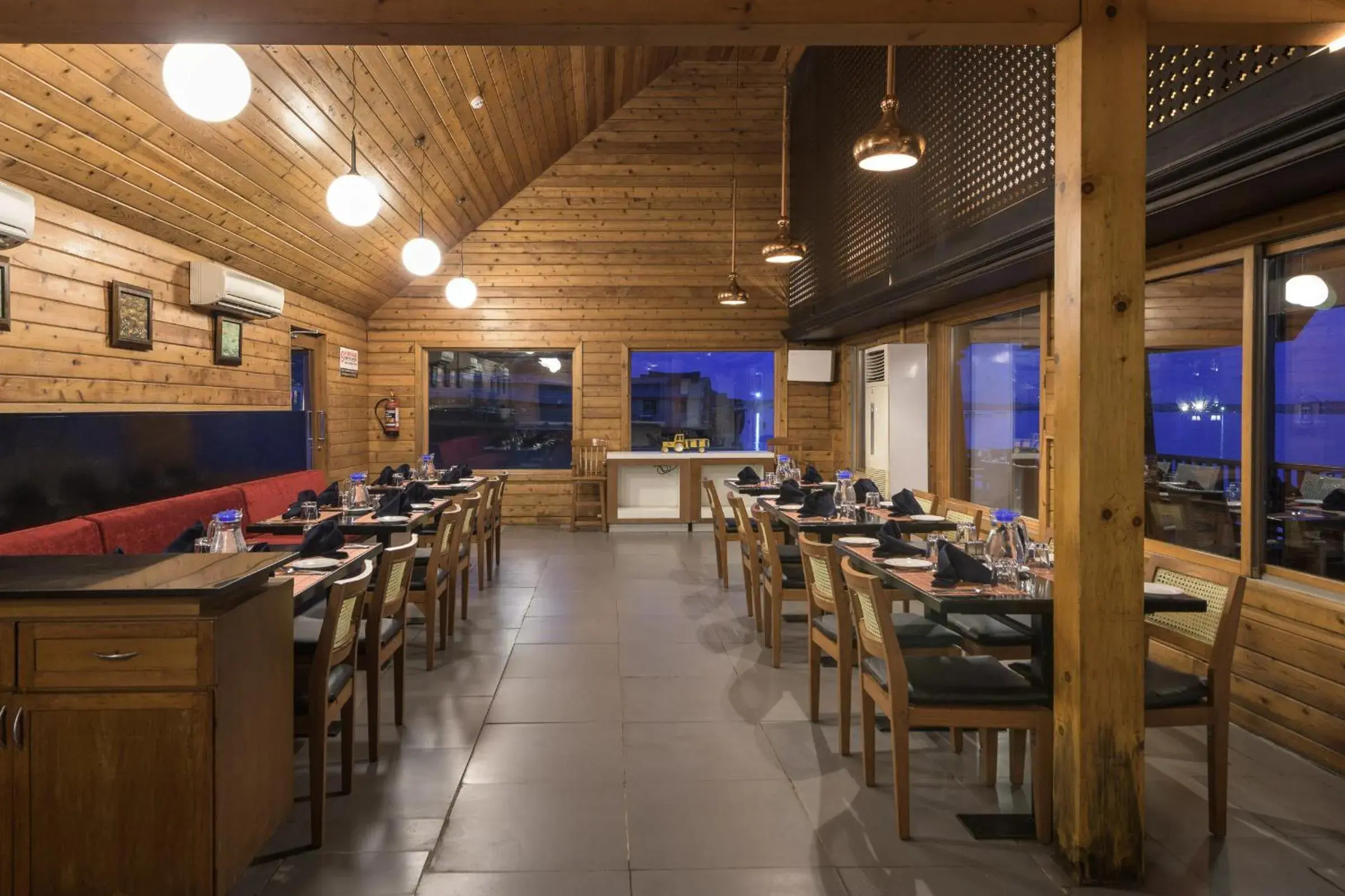 Restaurant/places to eat in Club Mahindra Ashtamudi Restaurant/places to eat in Club Mahindra Ashtamudi