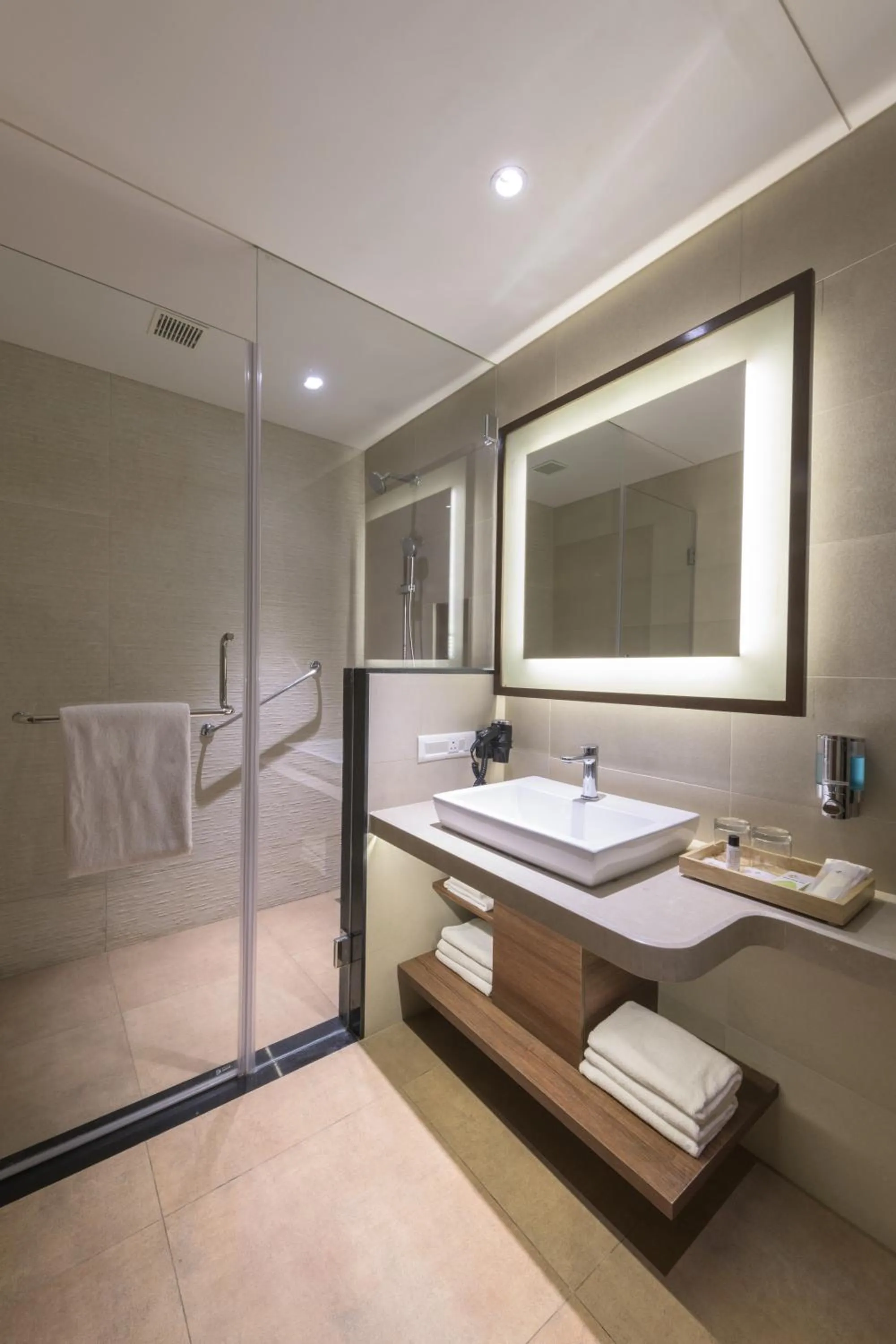 Bathroom in Club Mahindra Ashtamudi