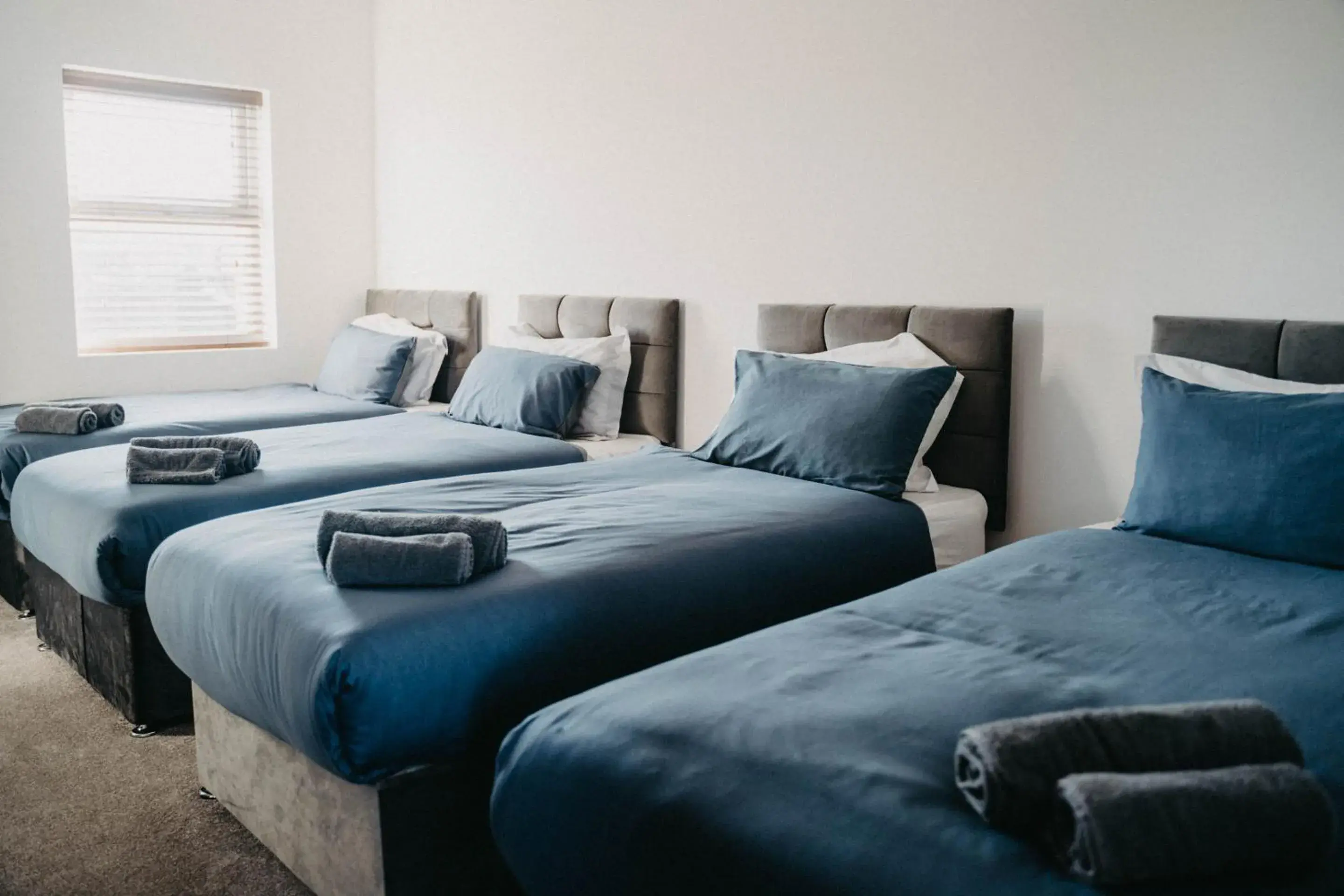 Quadruple Room with Shower in Flat Iron Anfield Quadruple Room with Shower in Flat Iron Anfield