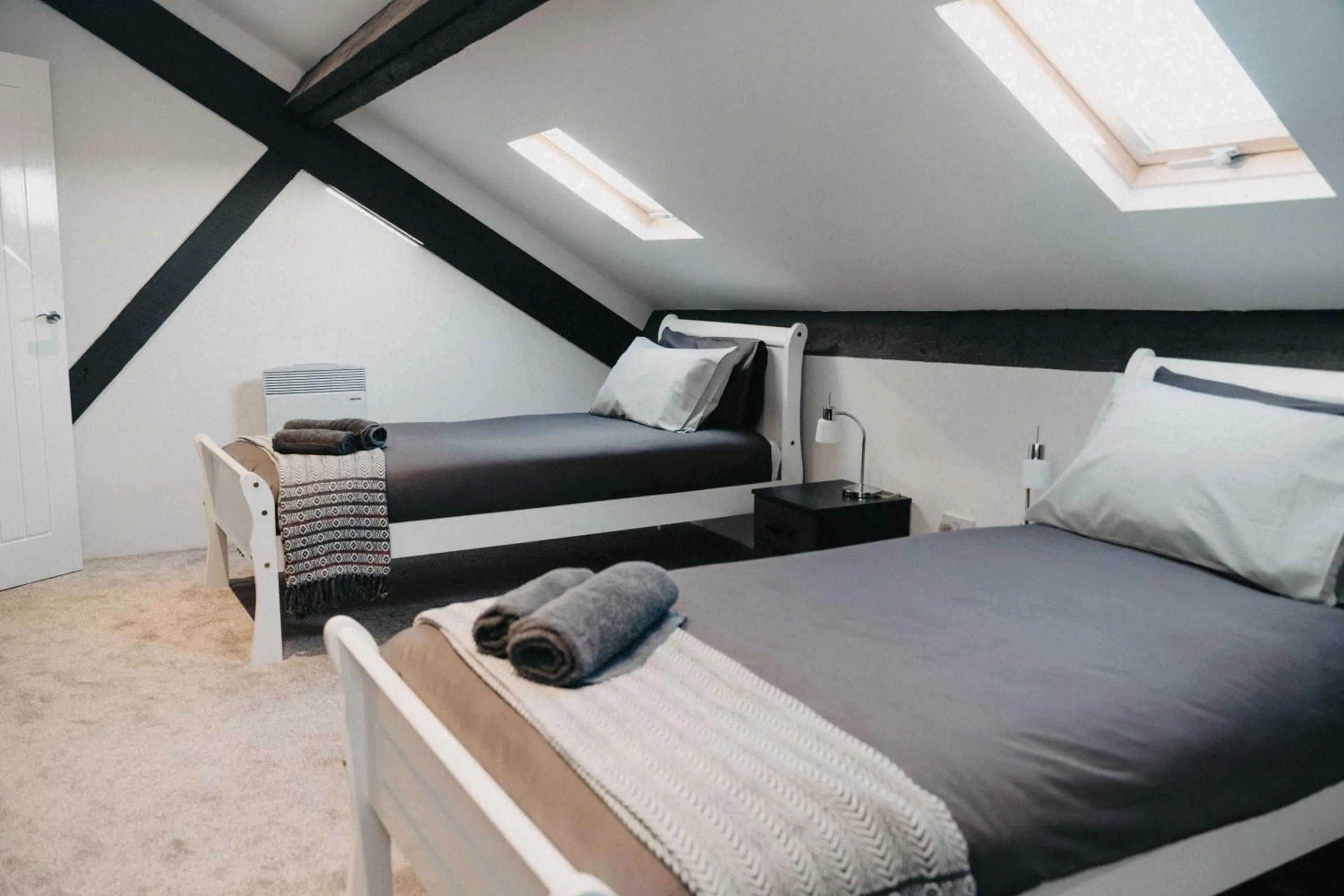 Bedroom, Bed in Flat Iron Anfield