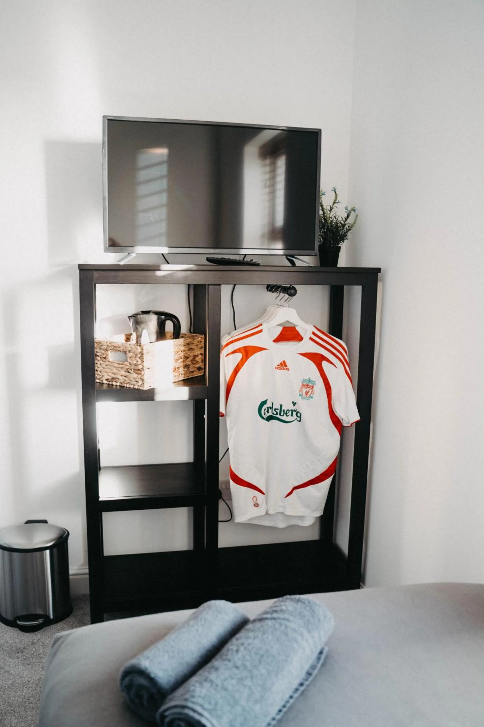 Bedroom, Bed in Flat Iron Anfield