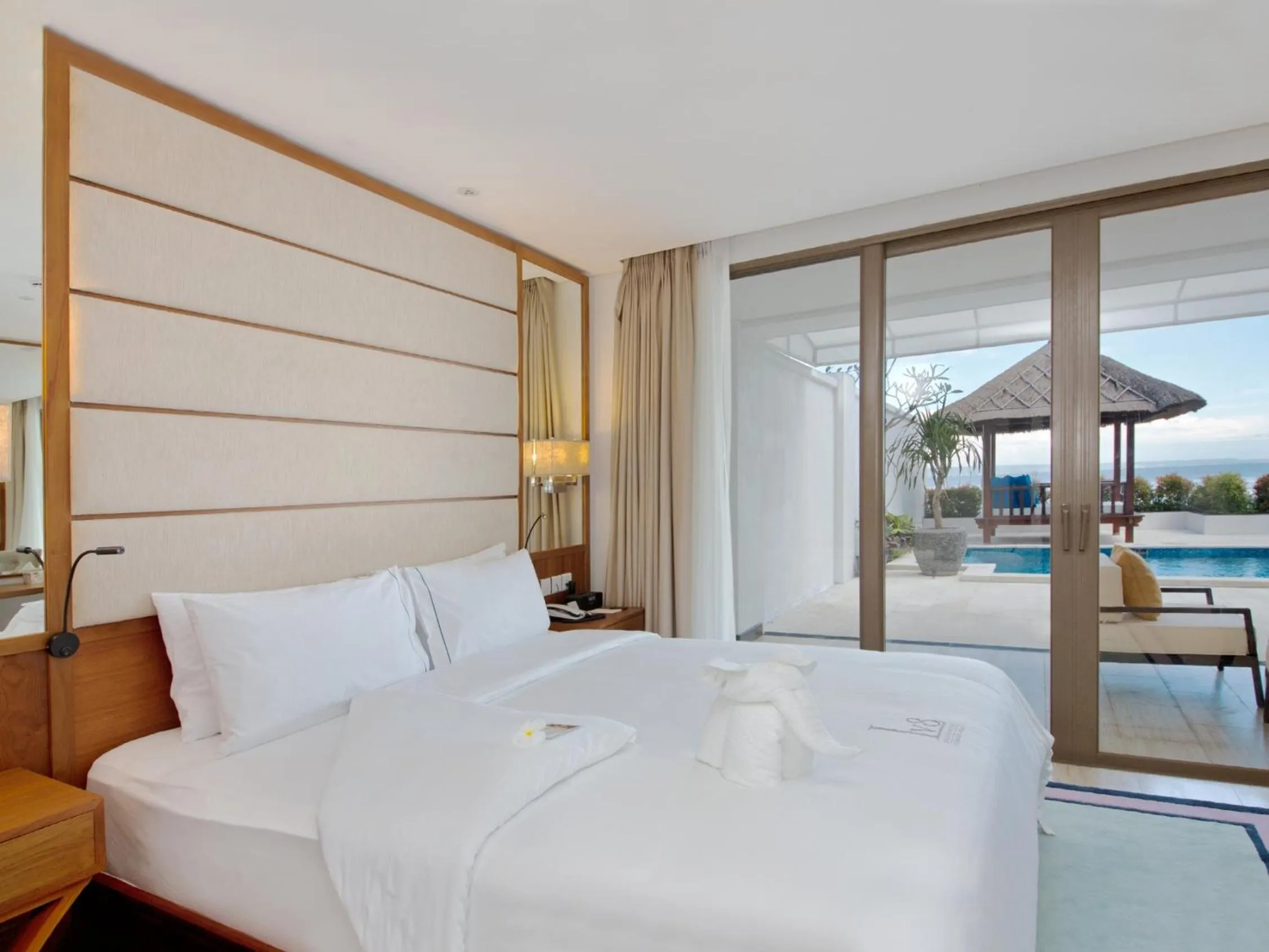 Decorative detail, Bed in Lv8 Resort Hotel