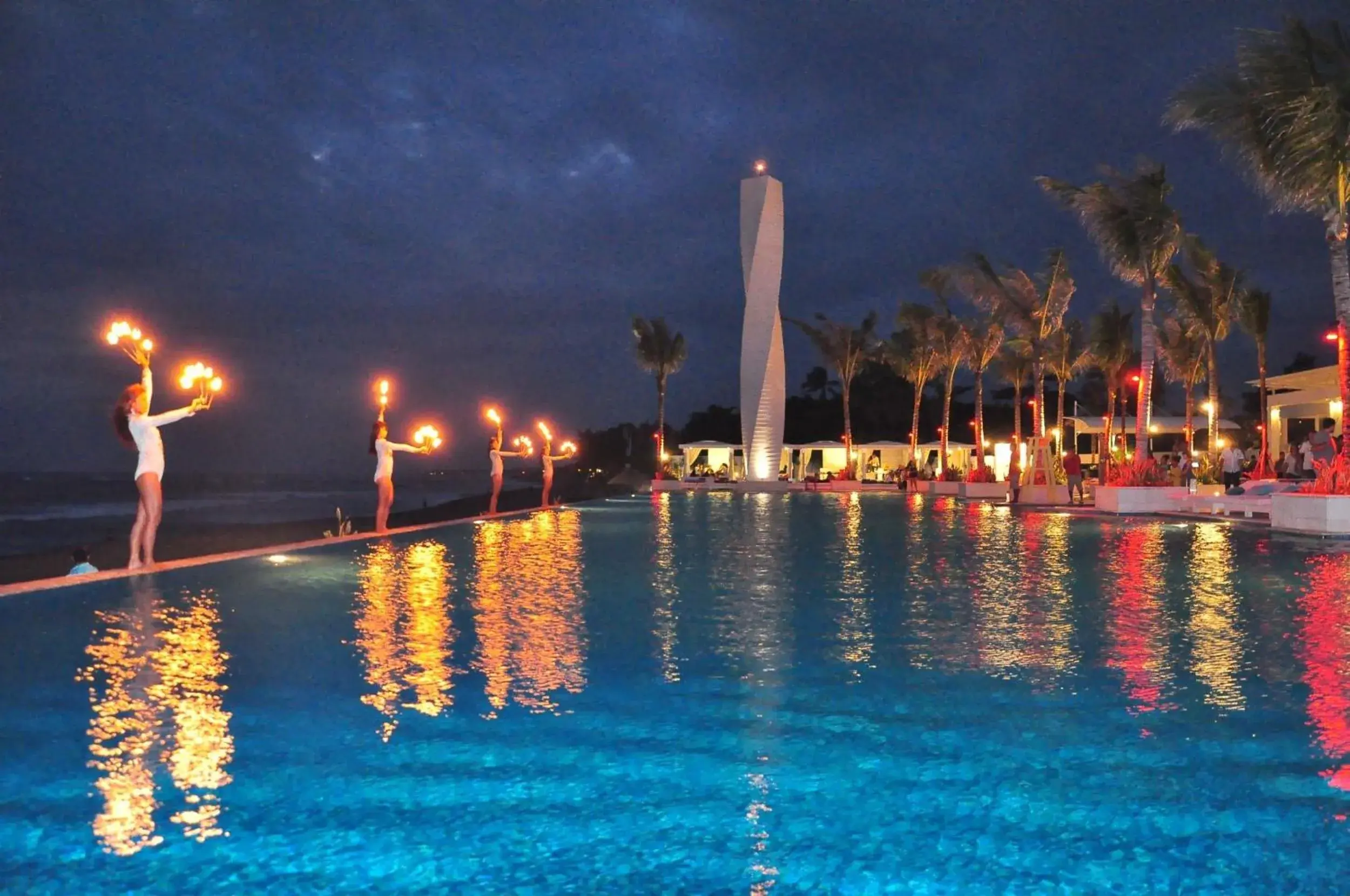 Swimming pool in Lv8 Resort Hotel Swimming pool in Lv8 Resort Hotel