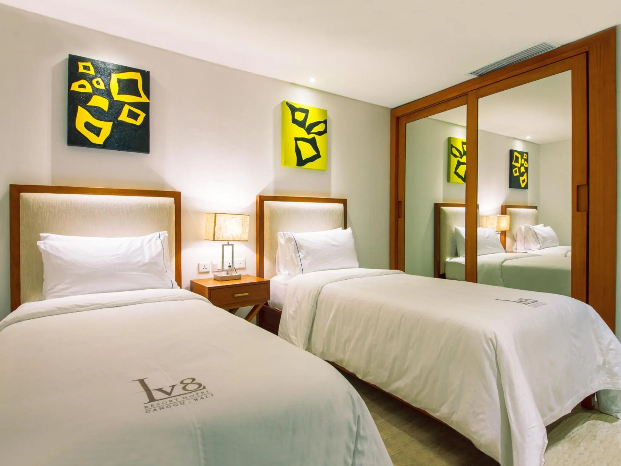 Shower, Bed in Lv8 Resort Hotel