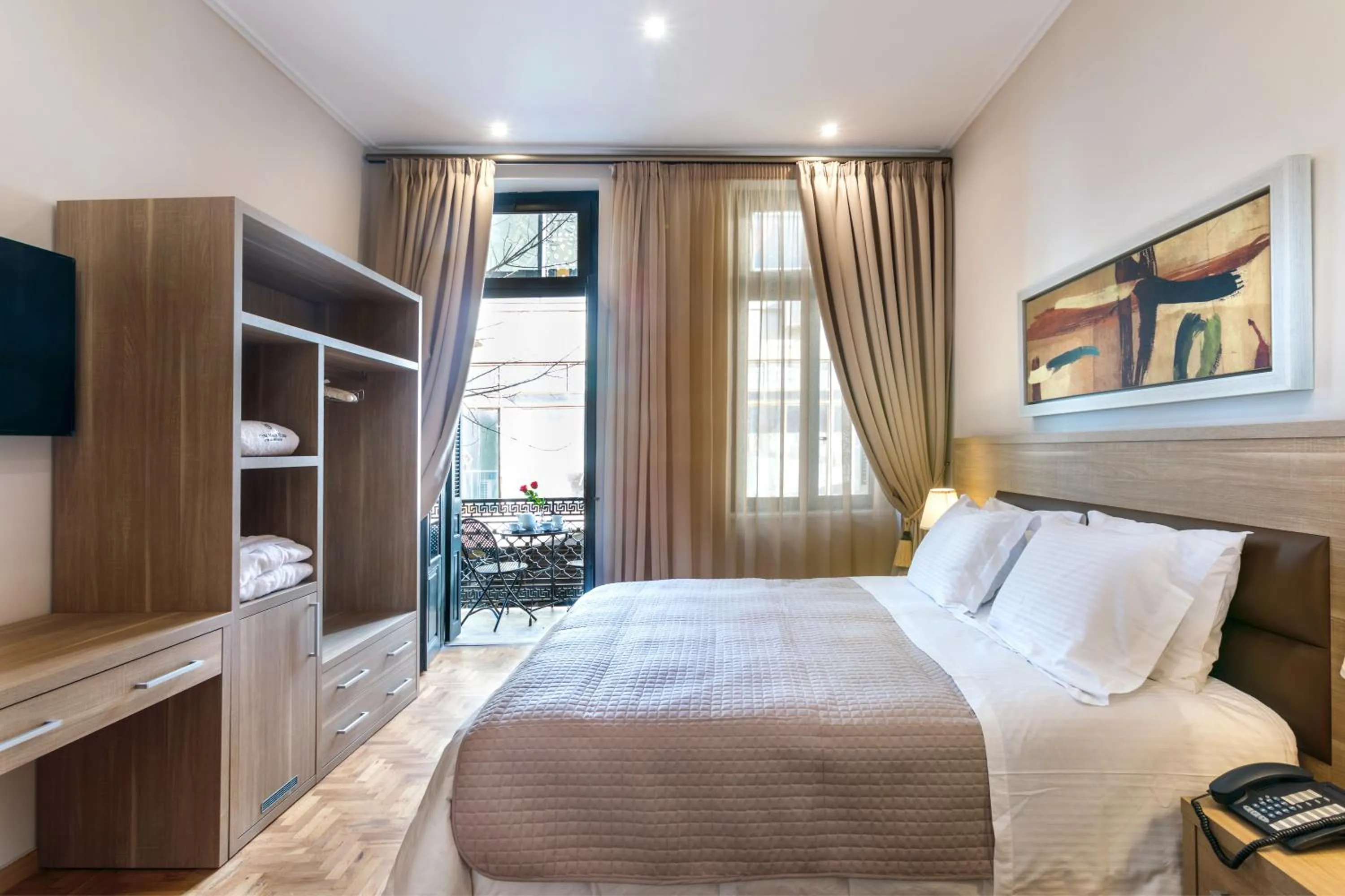 Photo of the whole room, Bed in Athens Manor Houses