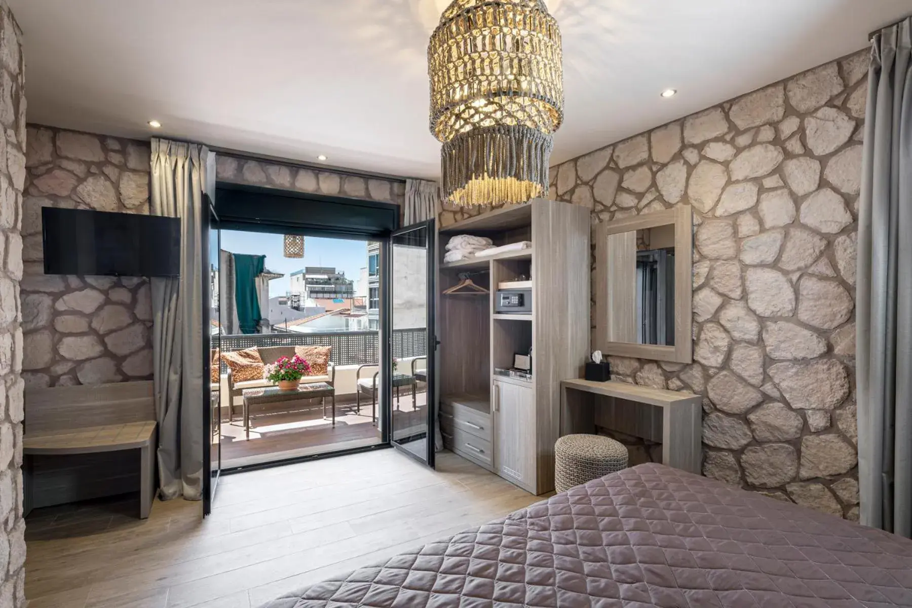 Double or Twin Room with Terrace (Urania House) in Athens Manor Houses Double or Twin Room with Terrace (Urania House) in Athens Manor Houses