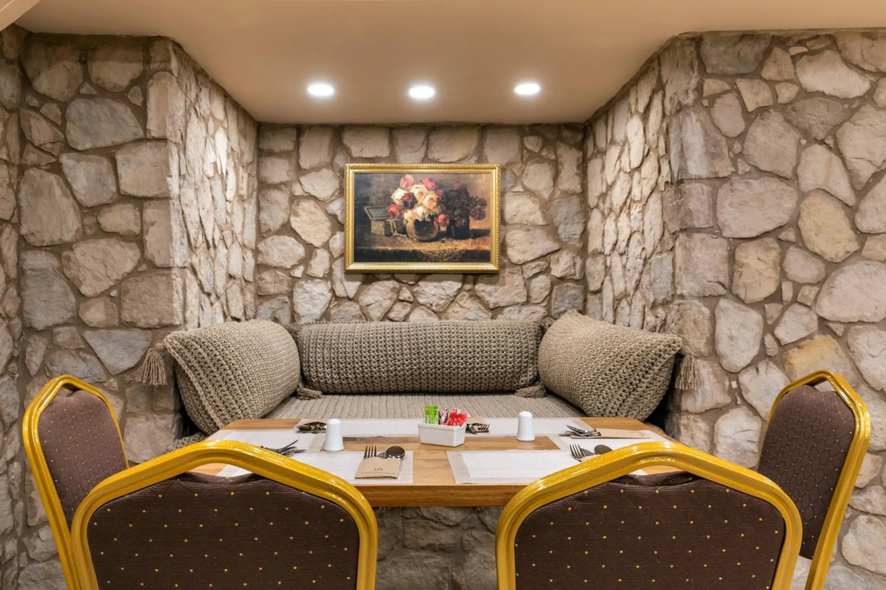 Breakfast in Athens Manor Houses Breakfast in Athens Manor Houses