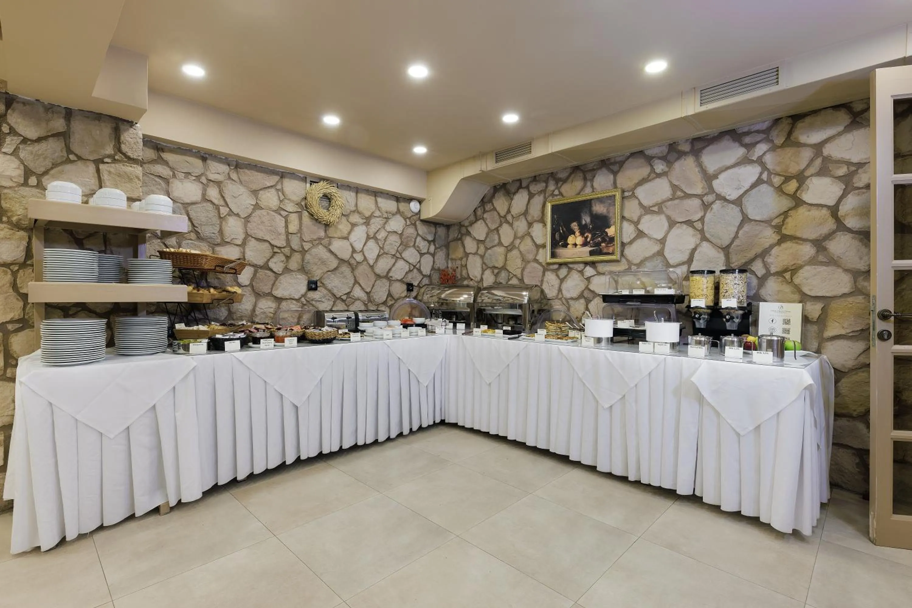 Breakfast in Athens Manor Houses