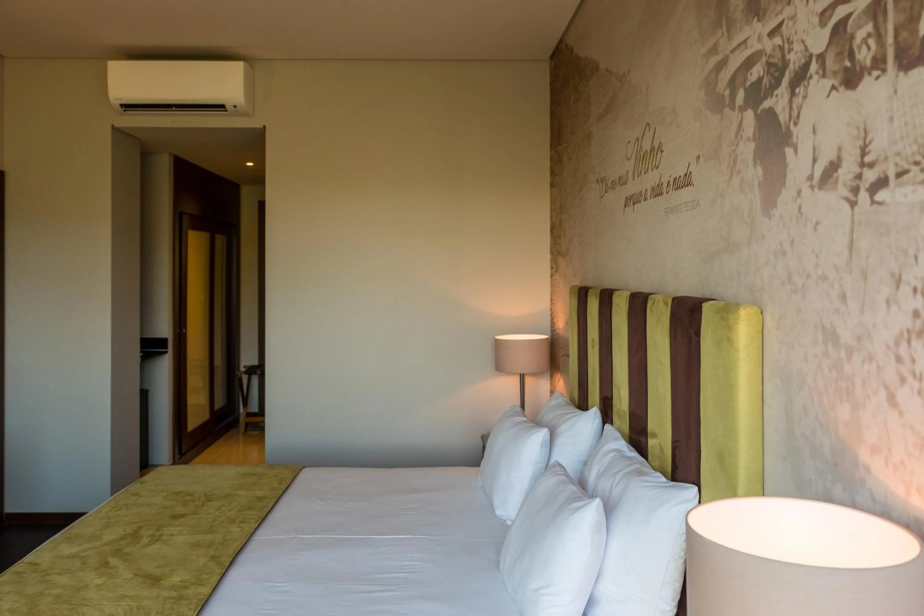 Decorative detail, Bed in Vila Gale Douro Vineyards