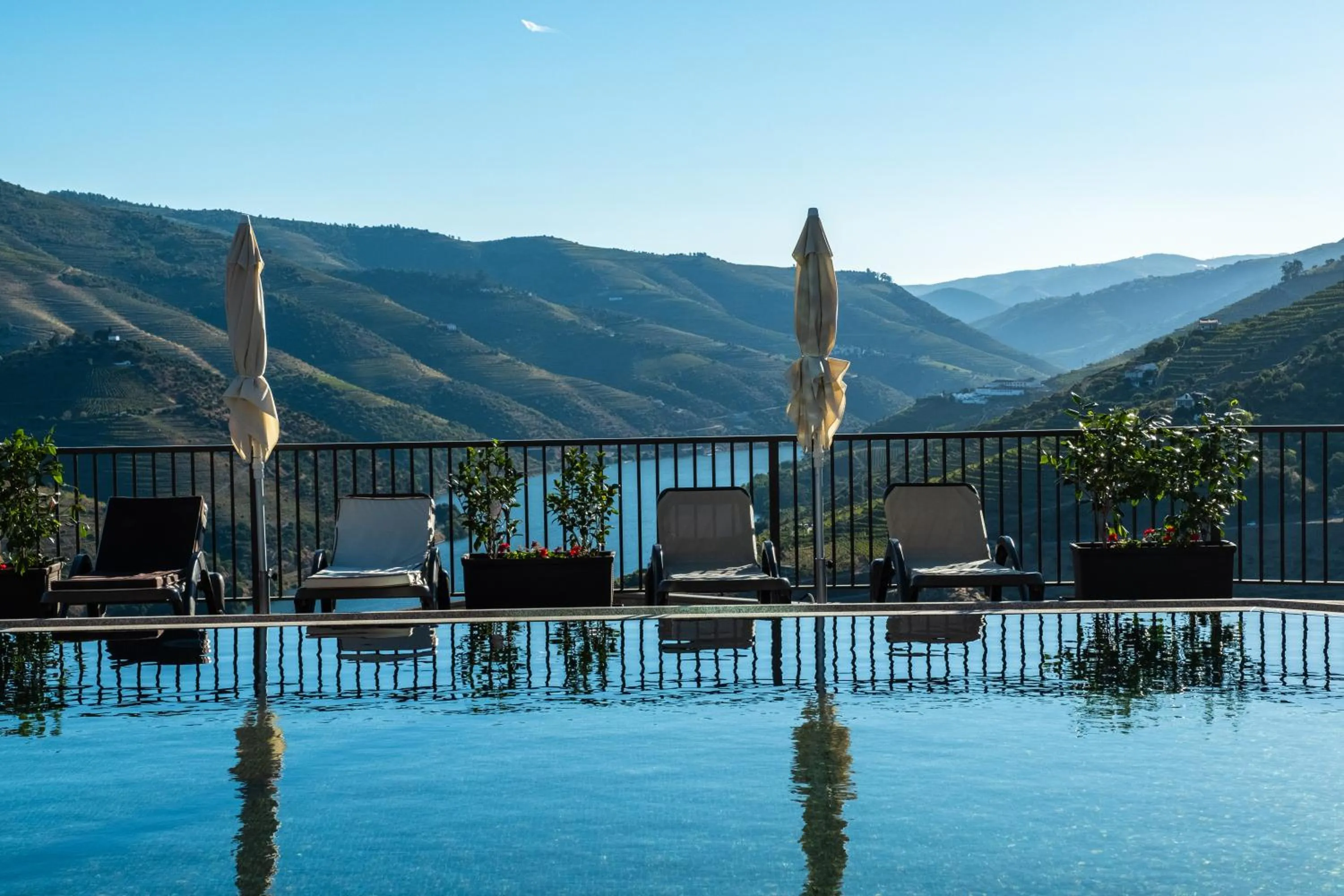 Pool view in Vila Gale Douro Vineyards