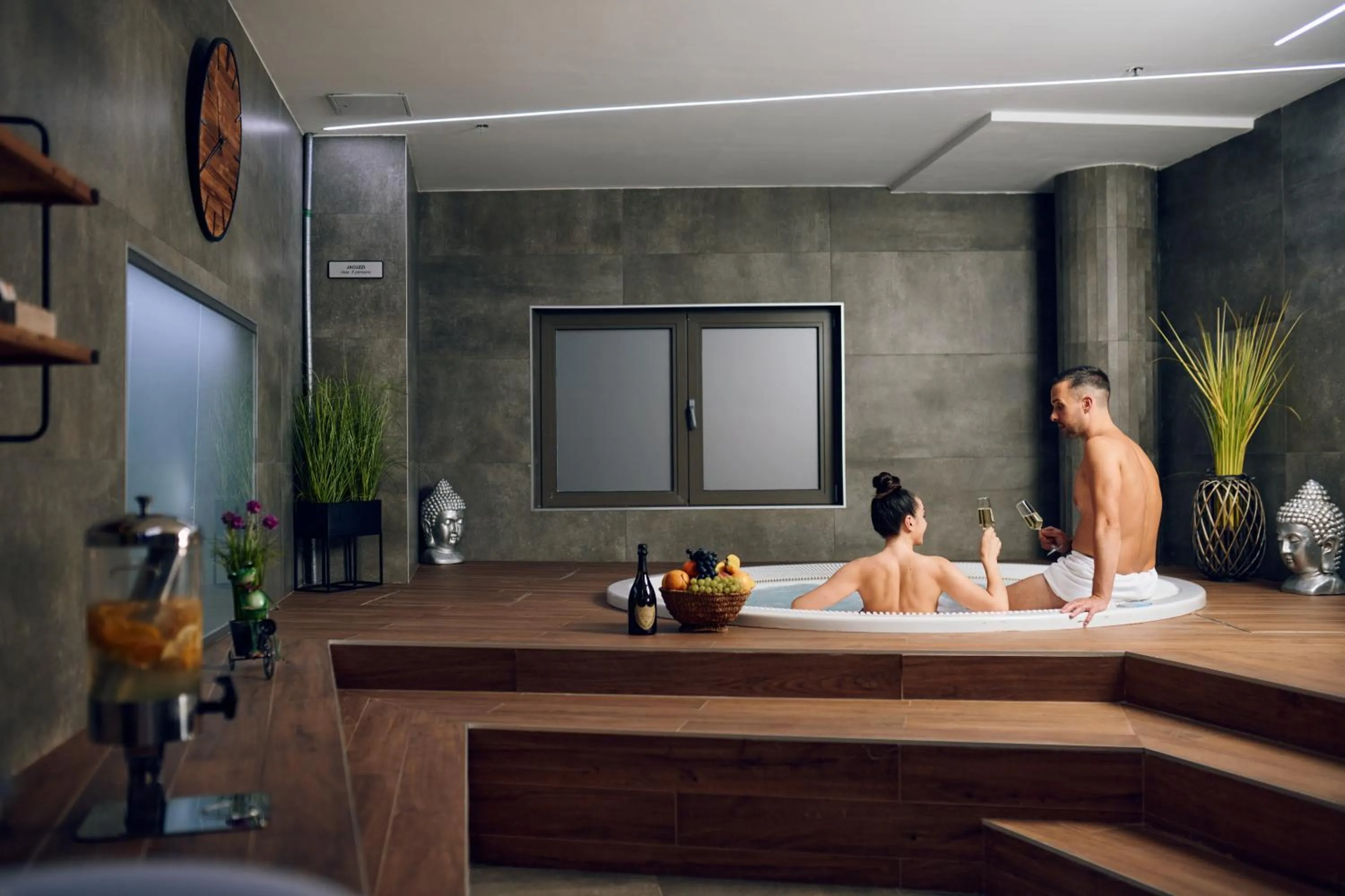 Spa and wellness centre/facilities in Hotel Paris