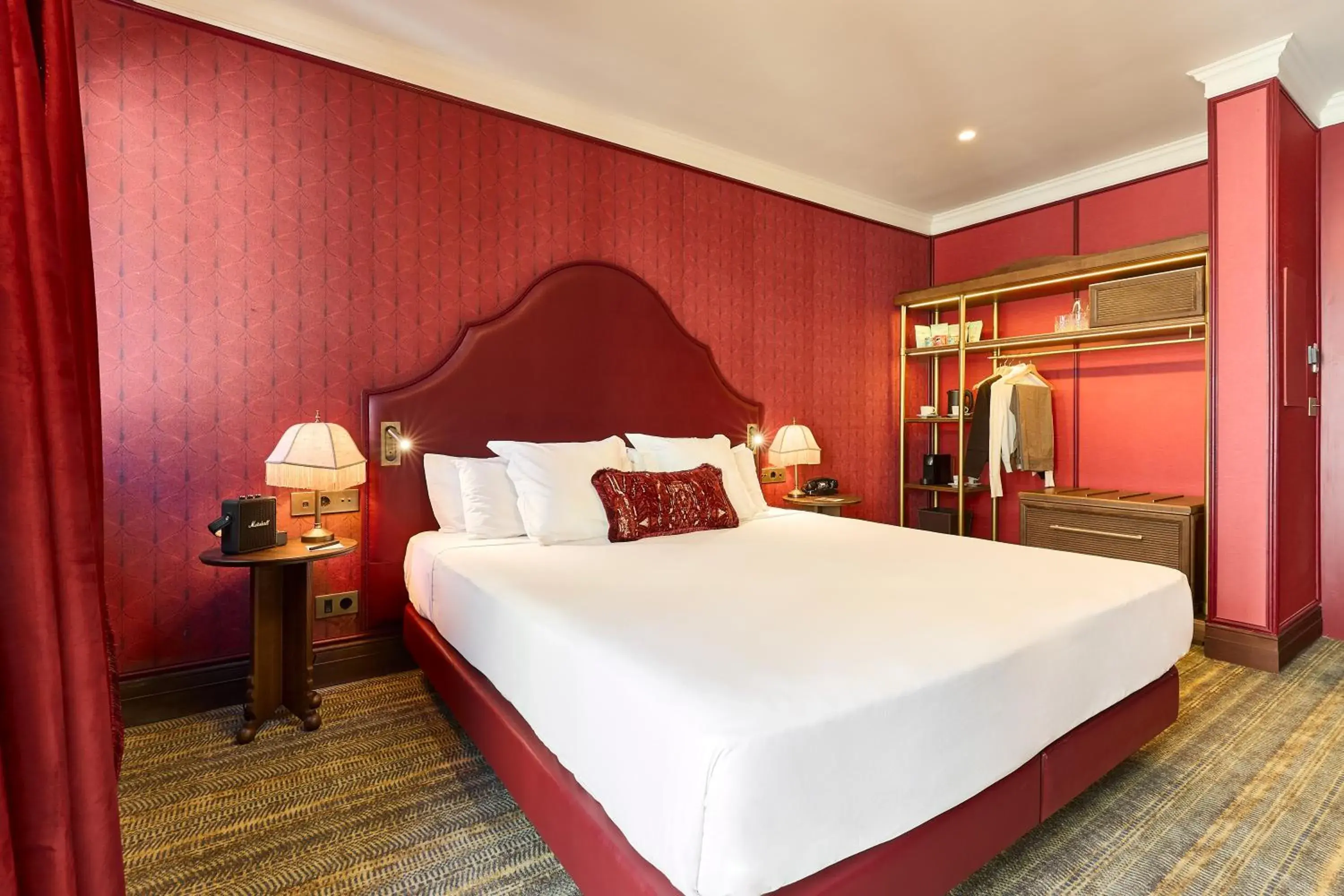 Bed in Hotel España Ramblas Bed in Hotel España Ramblas