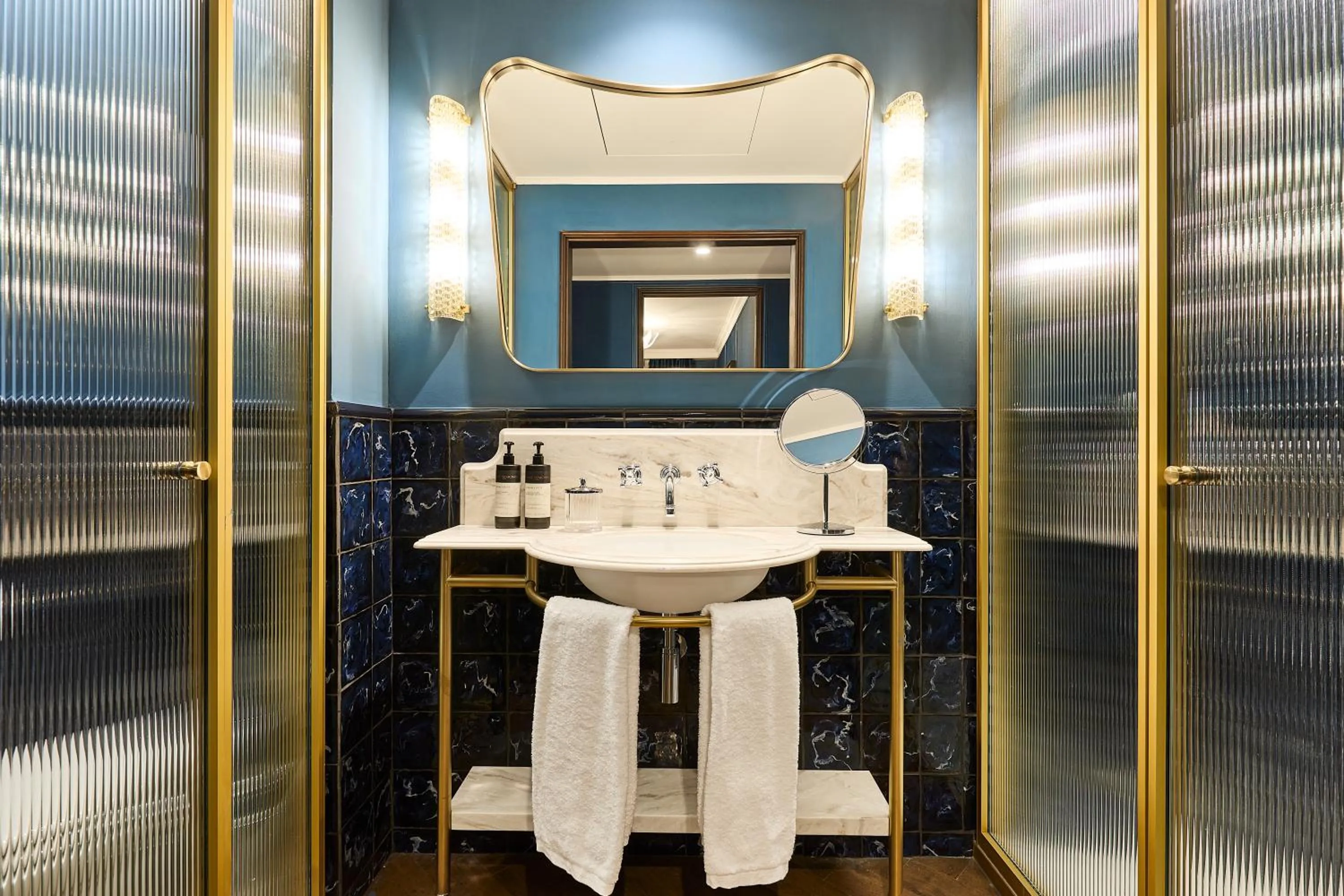 Bathroom in Hotel España Ramblas