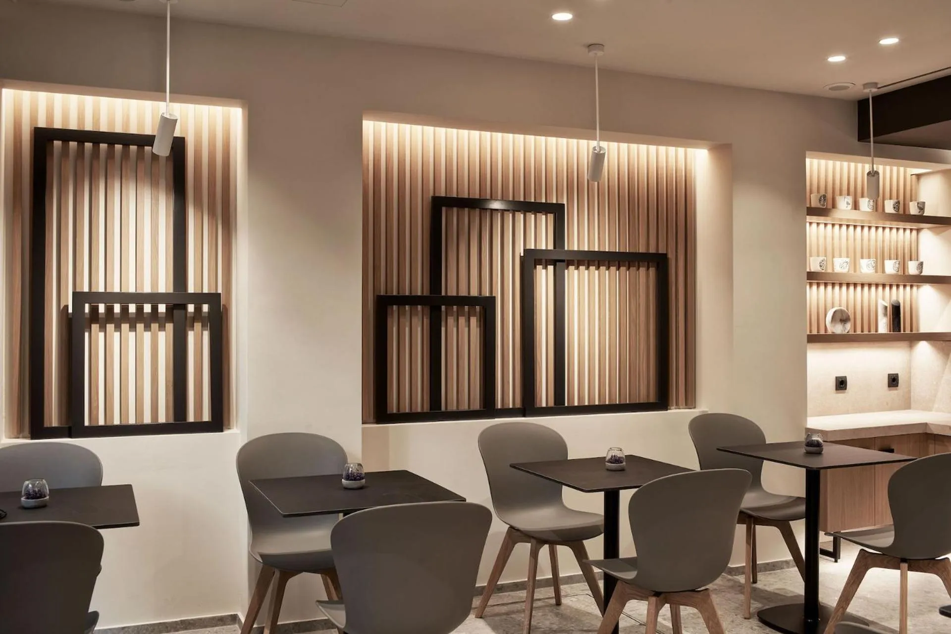 Restaurant/places to eat in Urban Frame Plaka