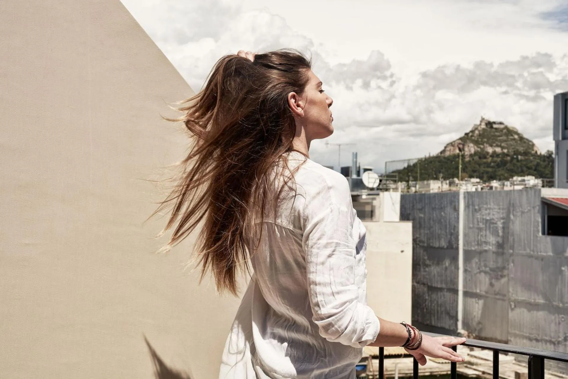 People in Urban Frame Plaka