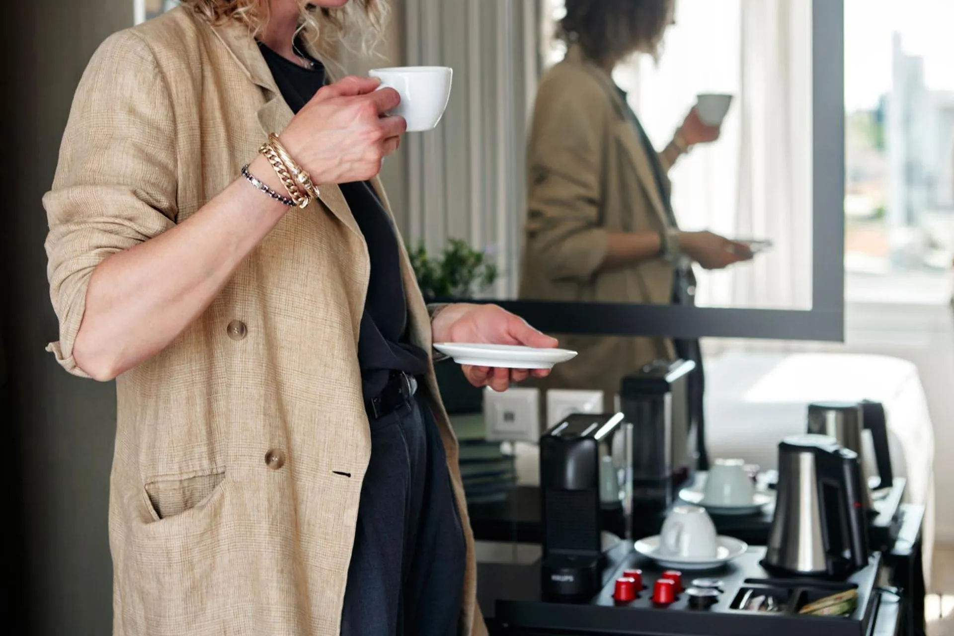 People in Urban Frame Plaka