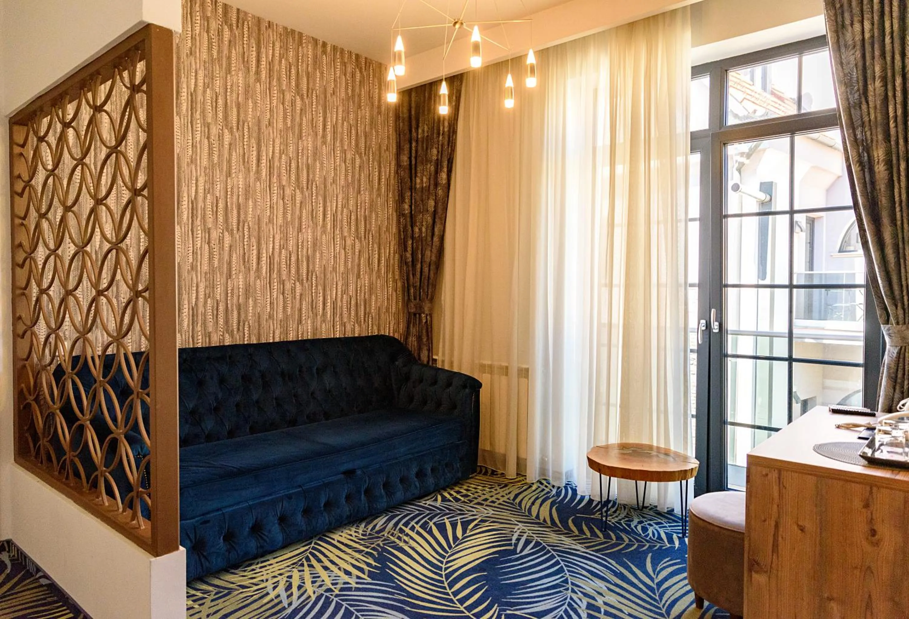 Living room, Bed in ART Hotel