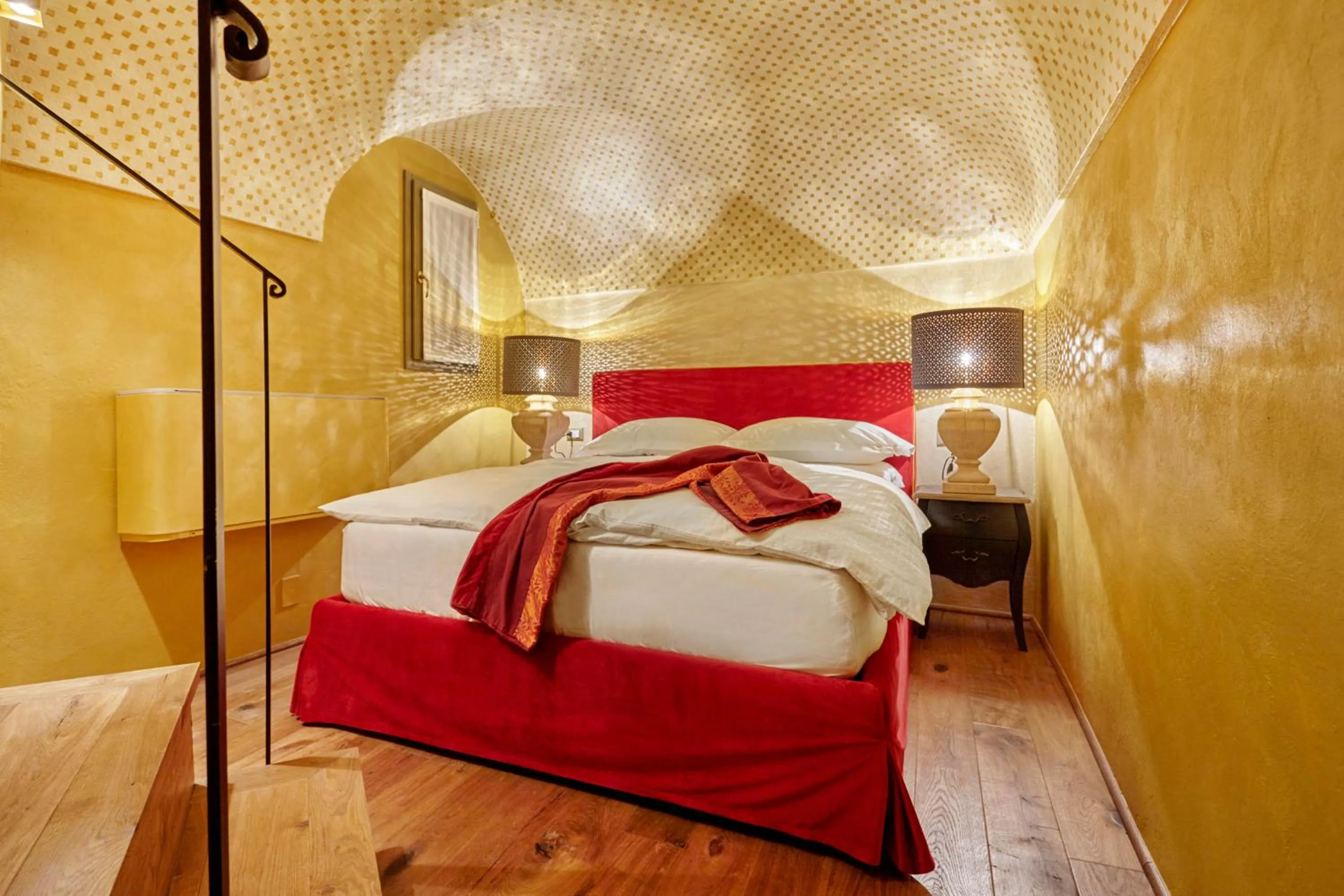 Bed in Palazzo di Alcina - Residenza d'Epoca - Luxury Rooms -