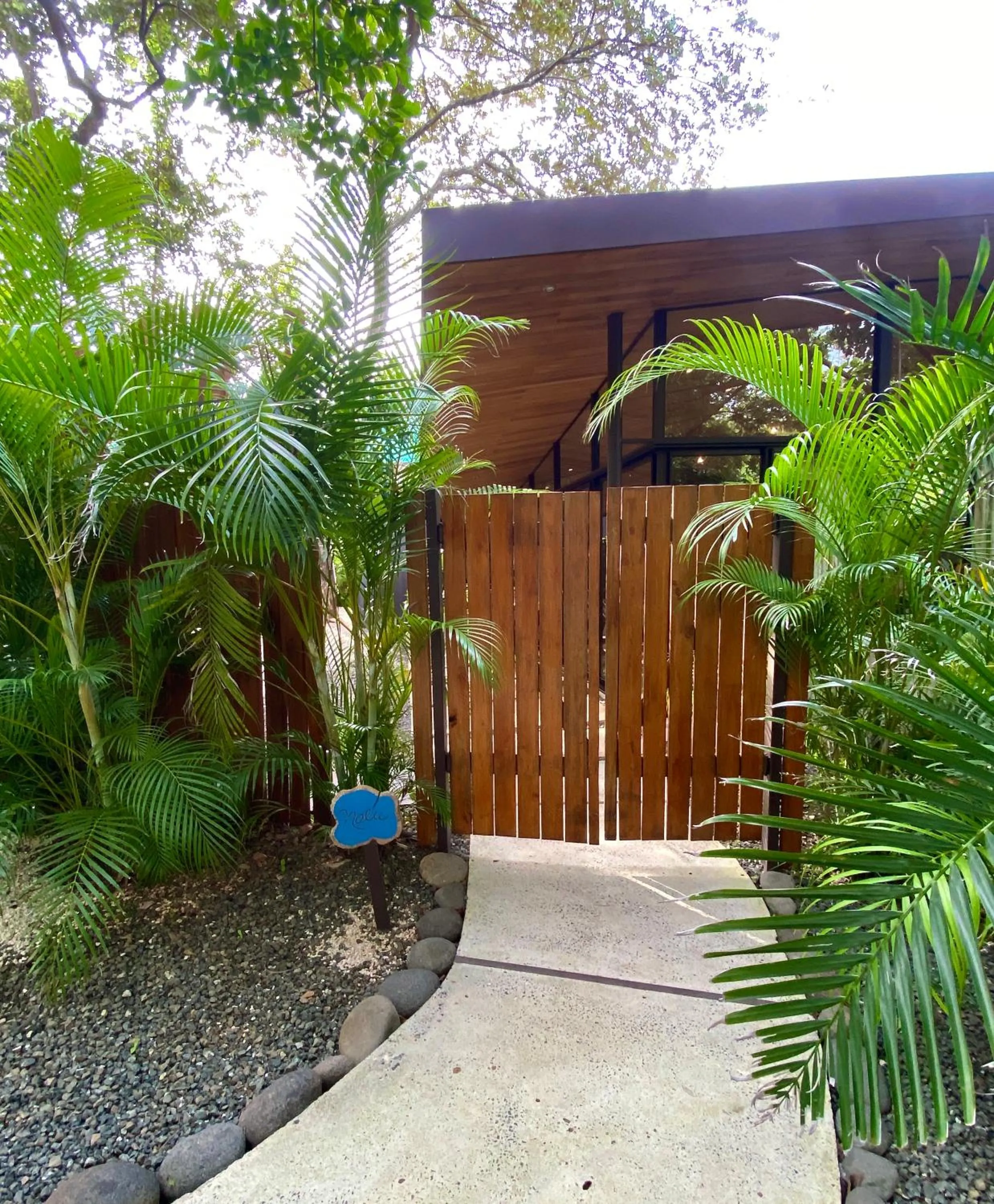 Facade/entrance in Villas Kalei