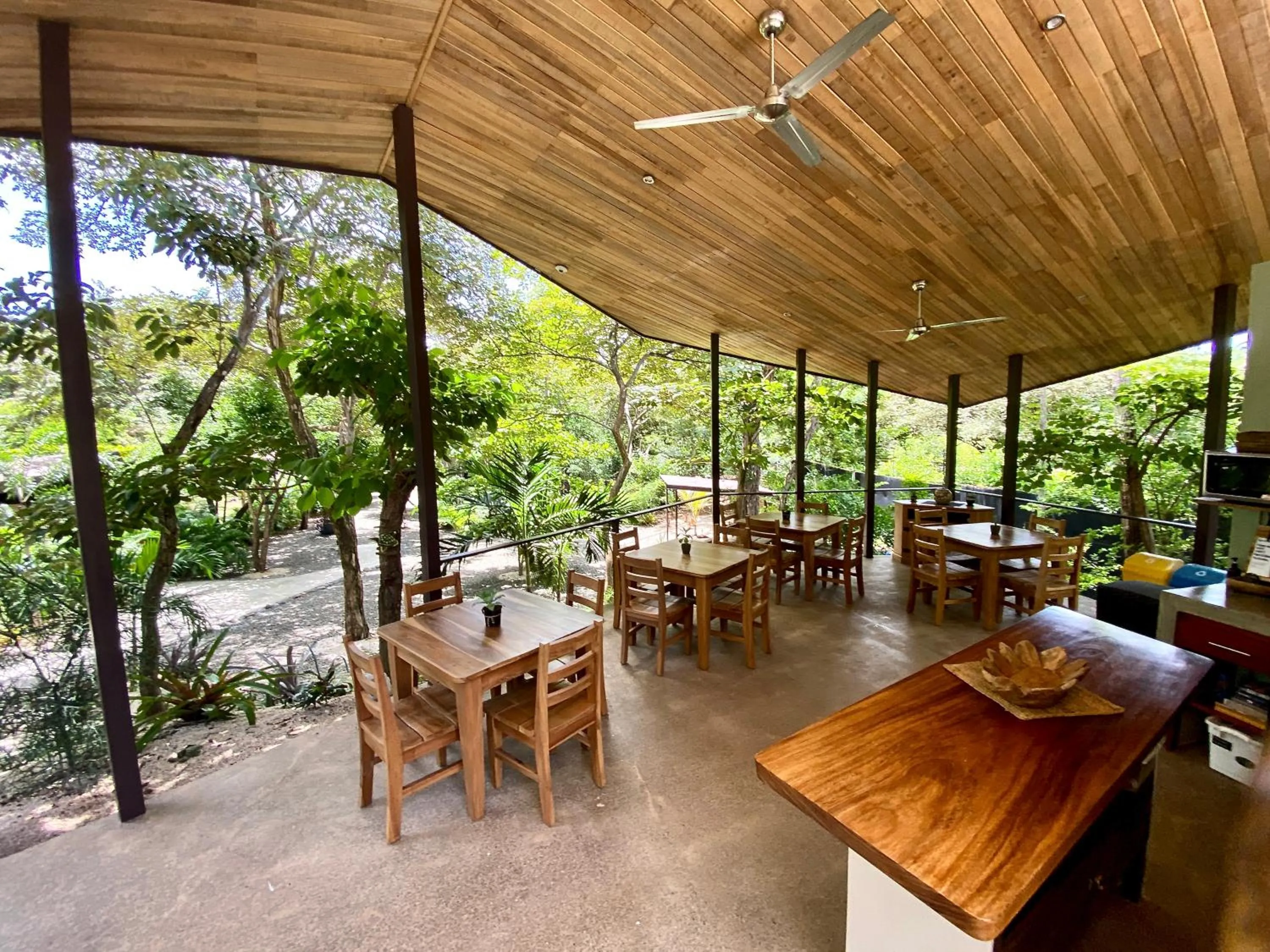 Communal kitchen in Villas Kalei