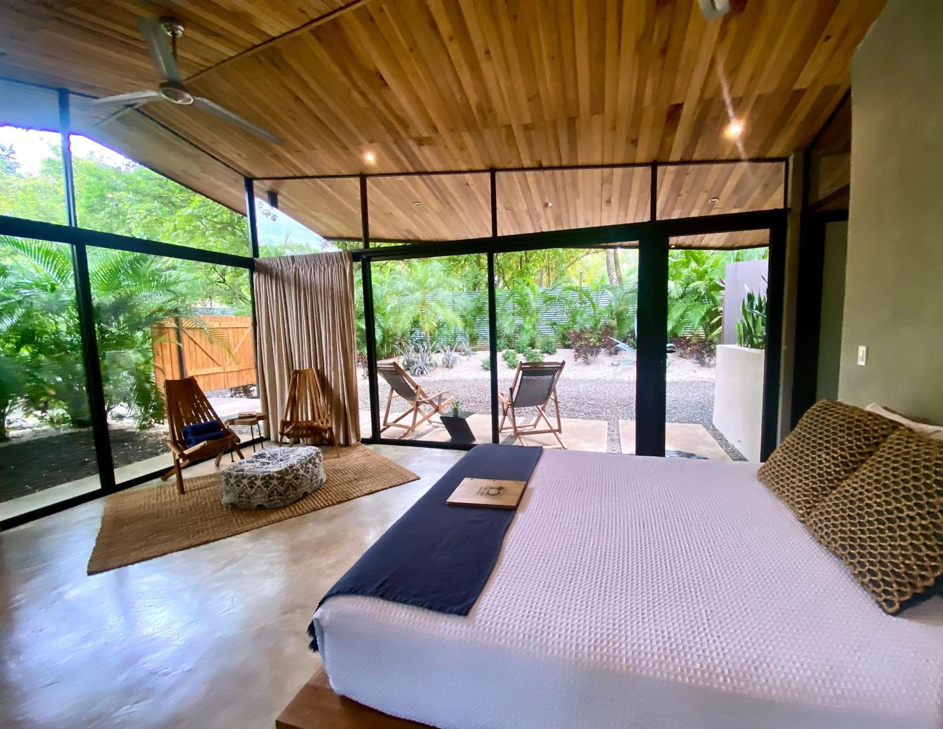 Balcony/Terrace, Bed in Villas Kalei