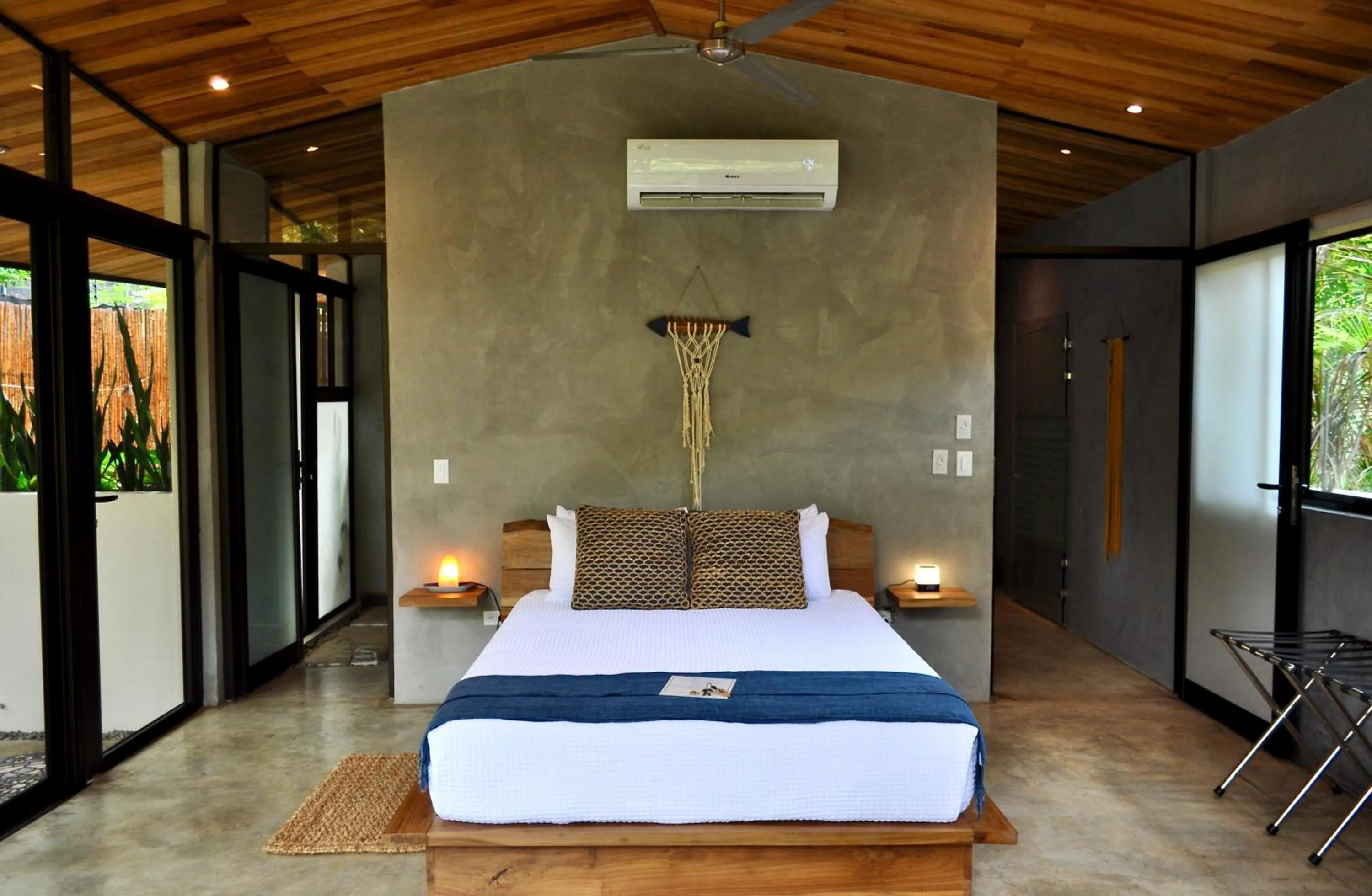 Bedroom, Bed in Villas Kalei