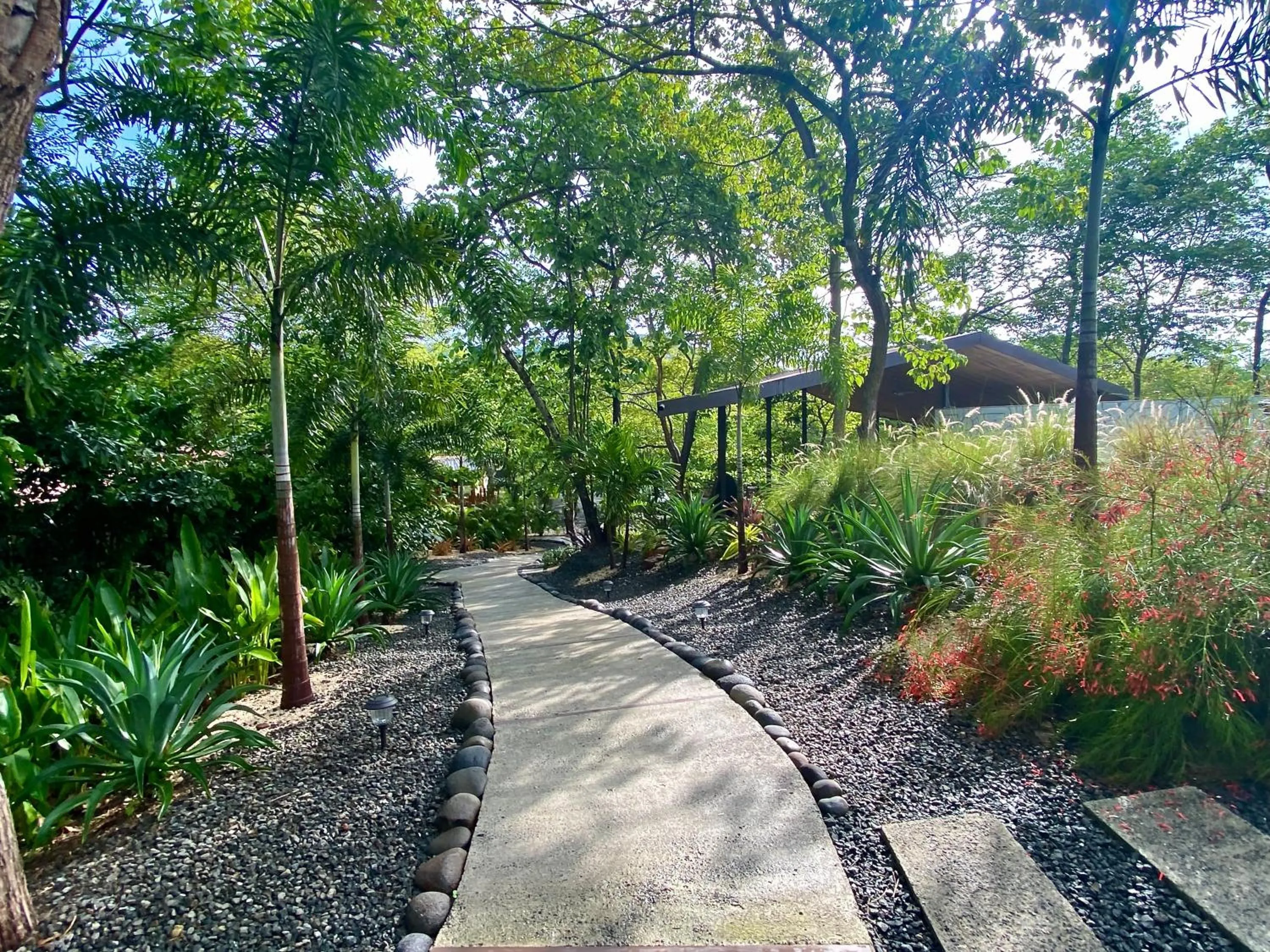 Garden view in Villas Kalei