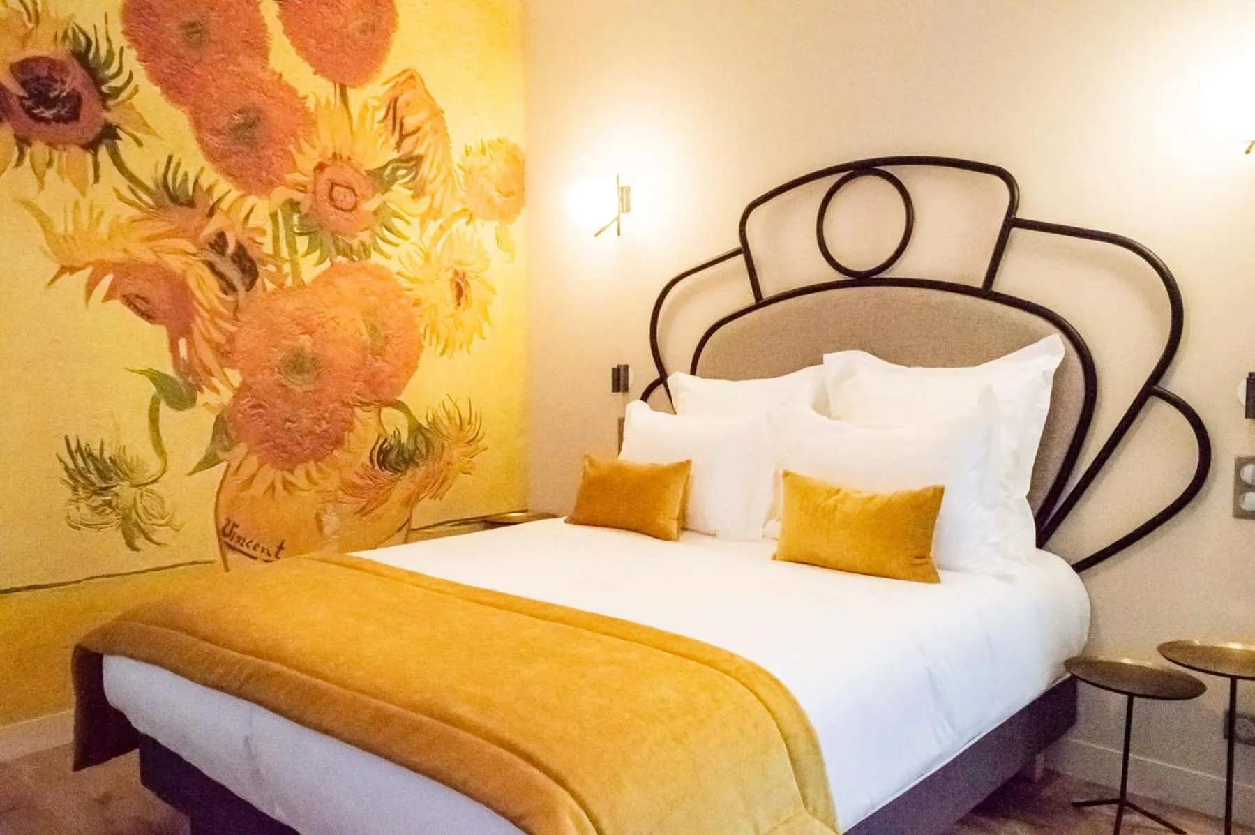 Bed in Hotel des Iris