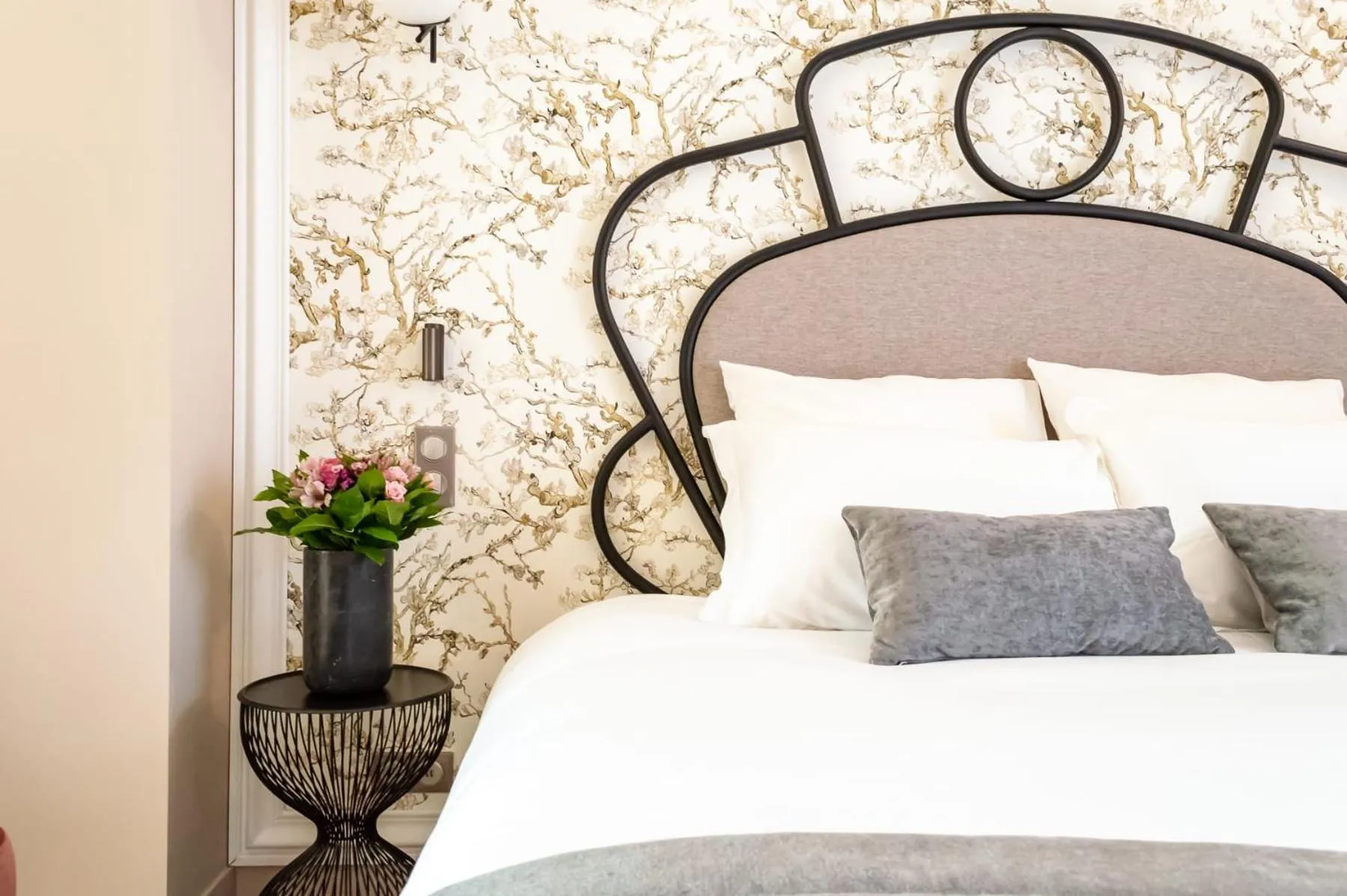 Bed in Hotel des Iris