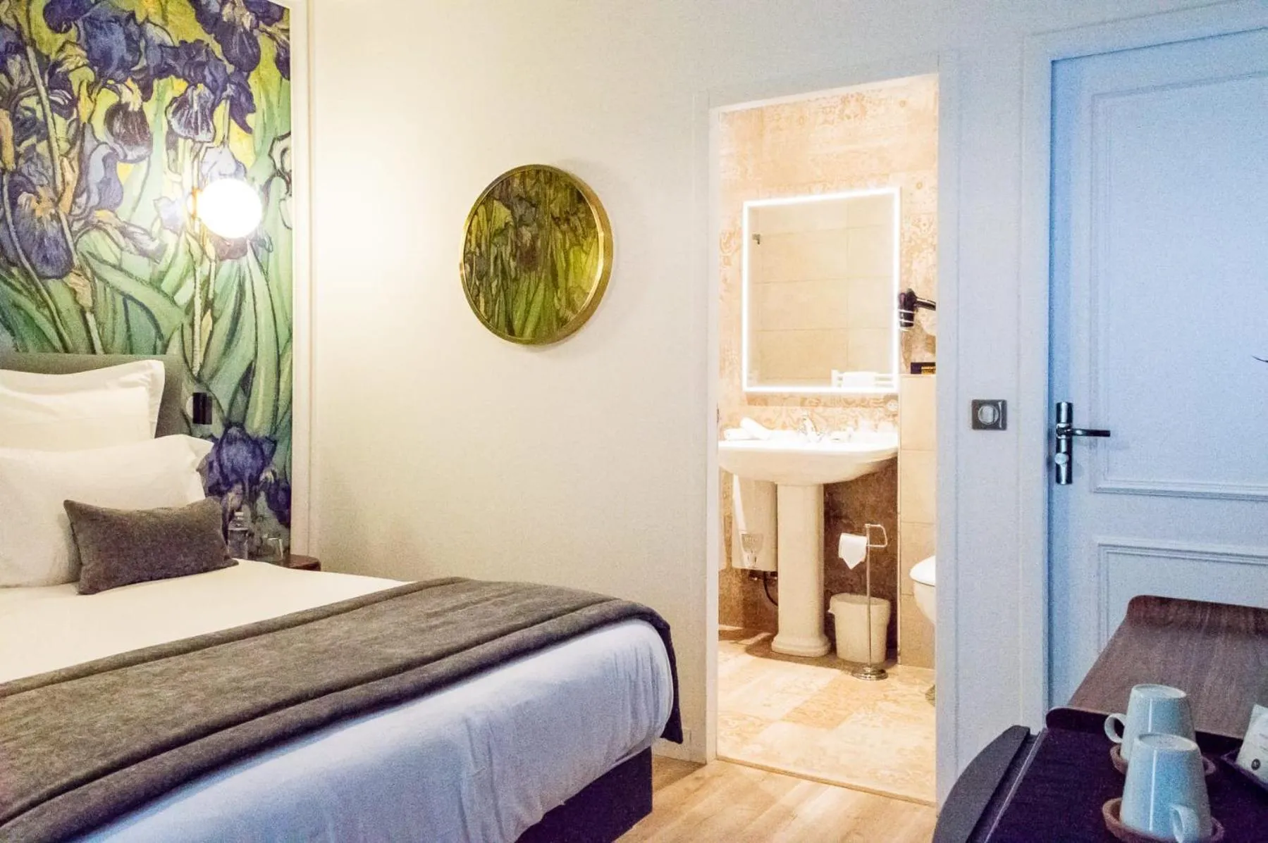 Bed in Hotel des Iris