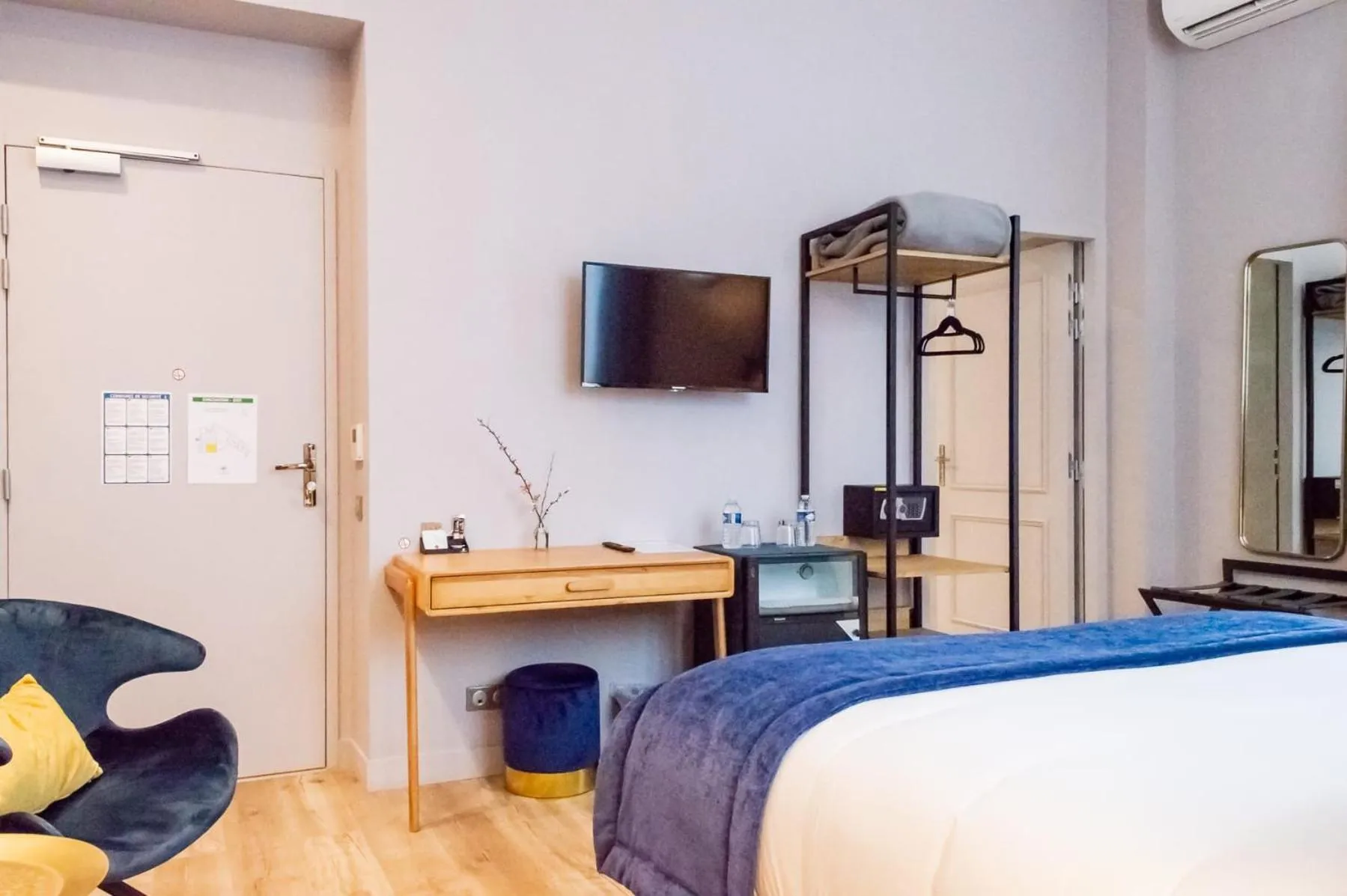 Bed in Hotel des Iris