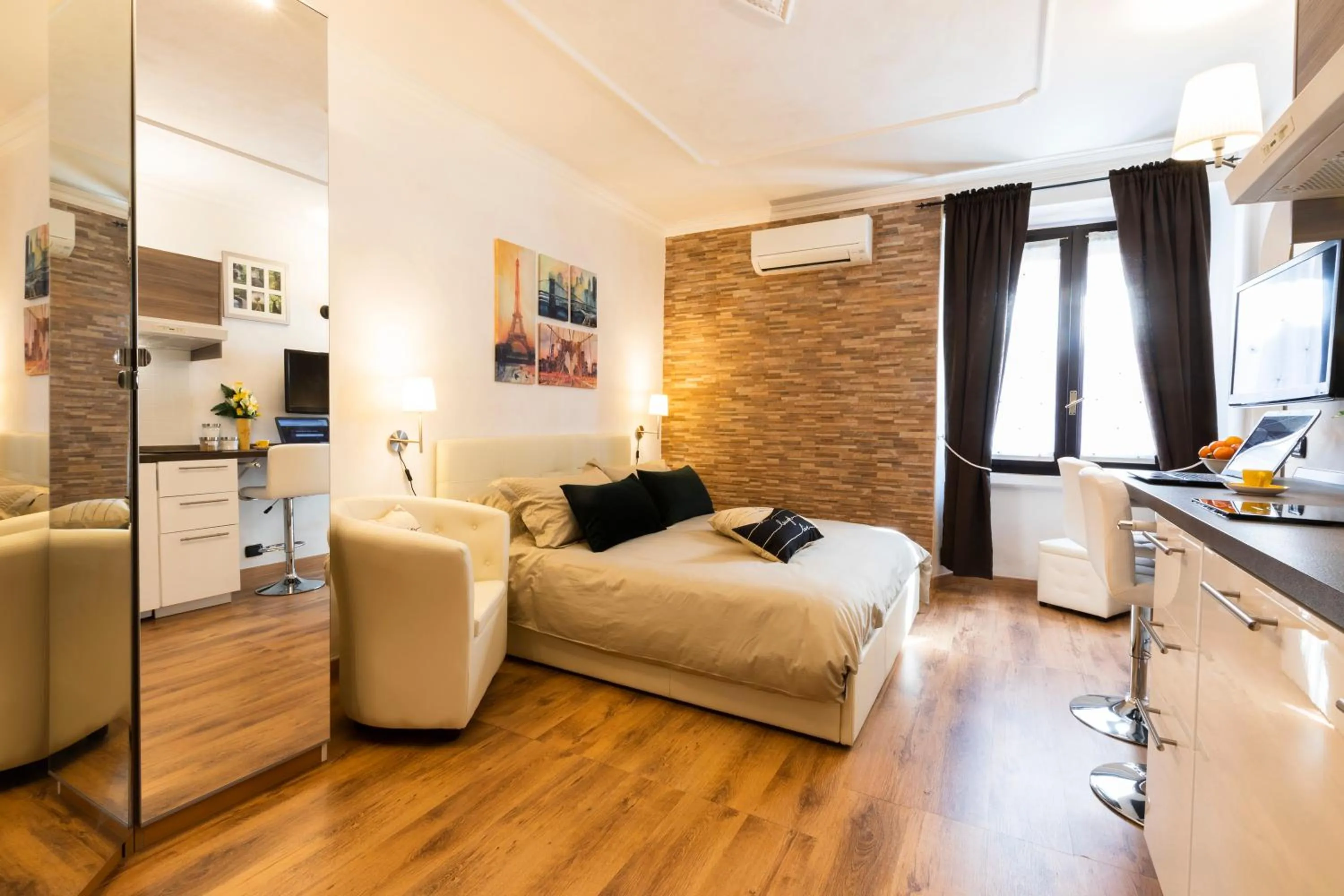 Bedroom in Smart Apartment - Milan Downtown