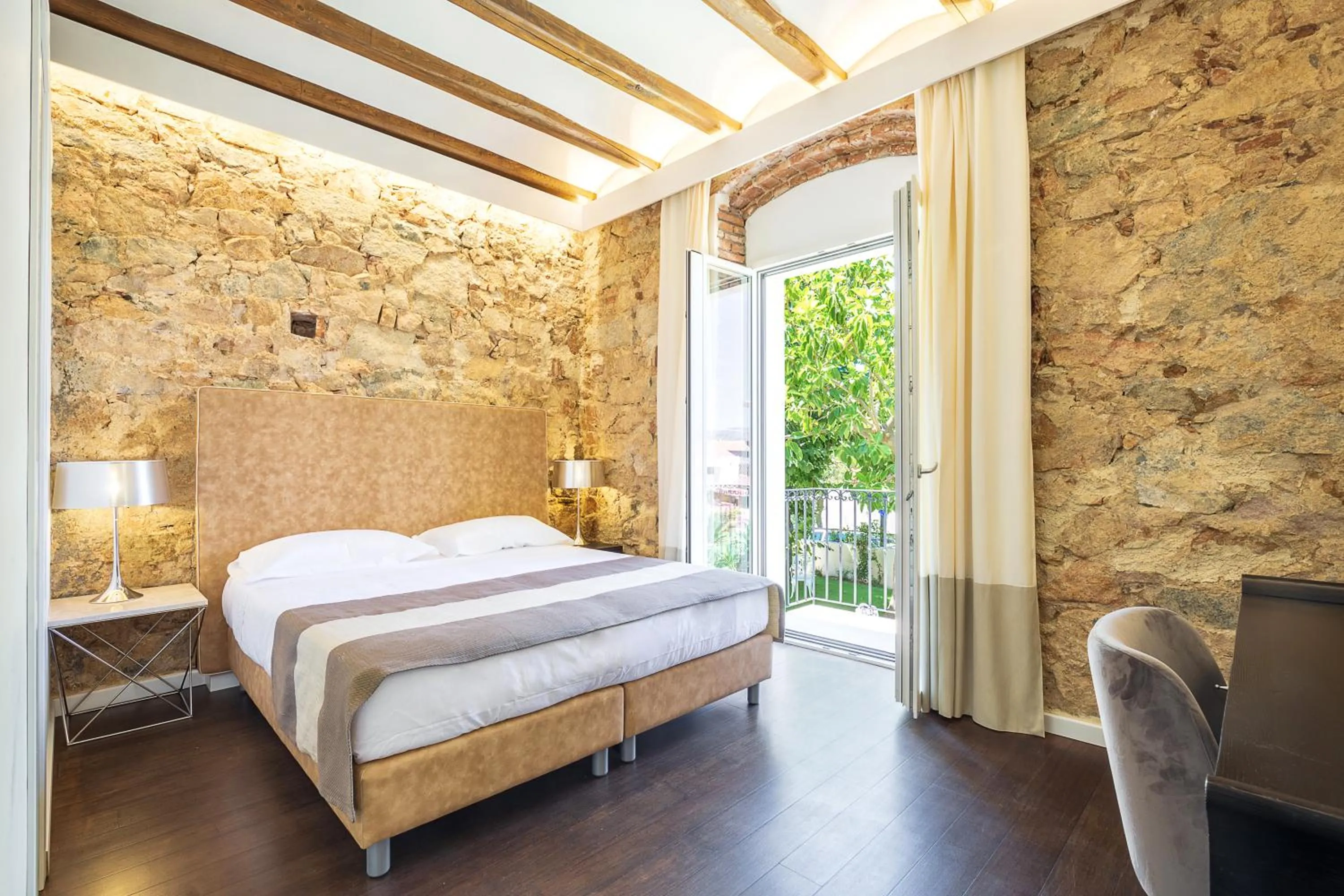 Garden view, Bed in Raphael Hotel Arbatax