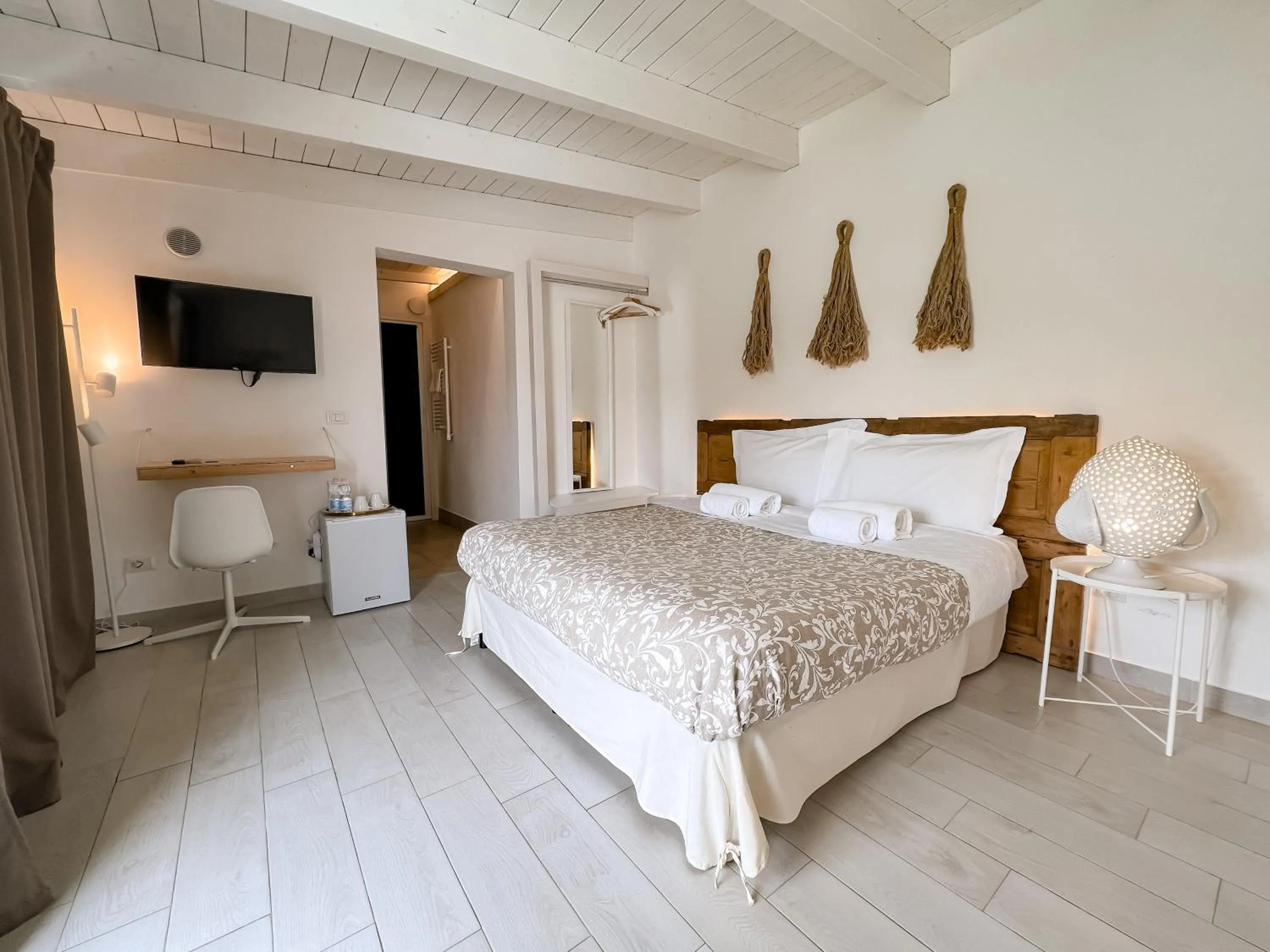 Bed in San Michele Rooms & Private SPA