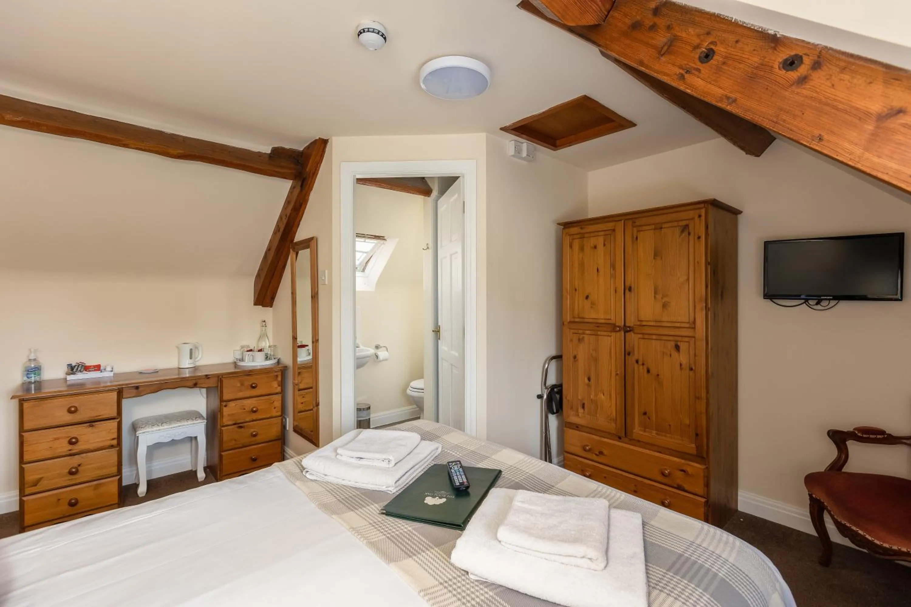 Bed in The Royal Oak