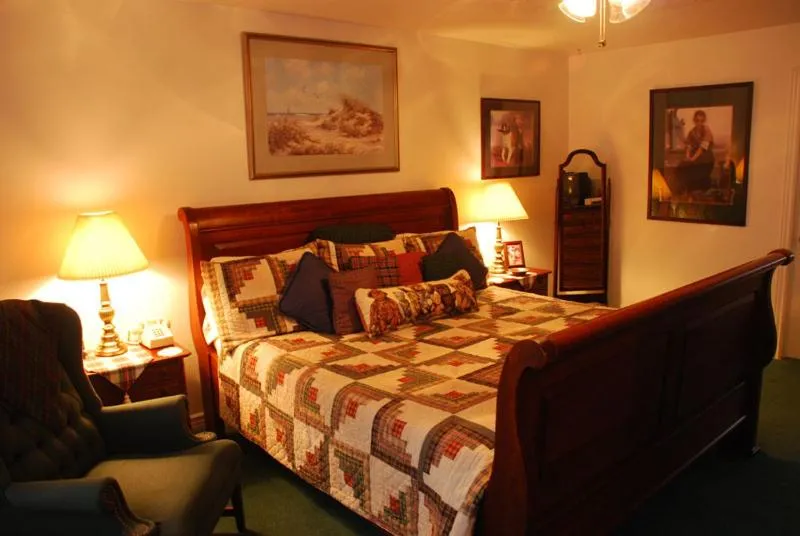 Bed in Novel House Inn at Zion