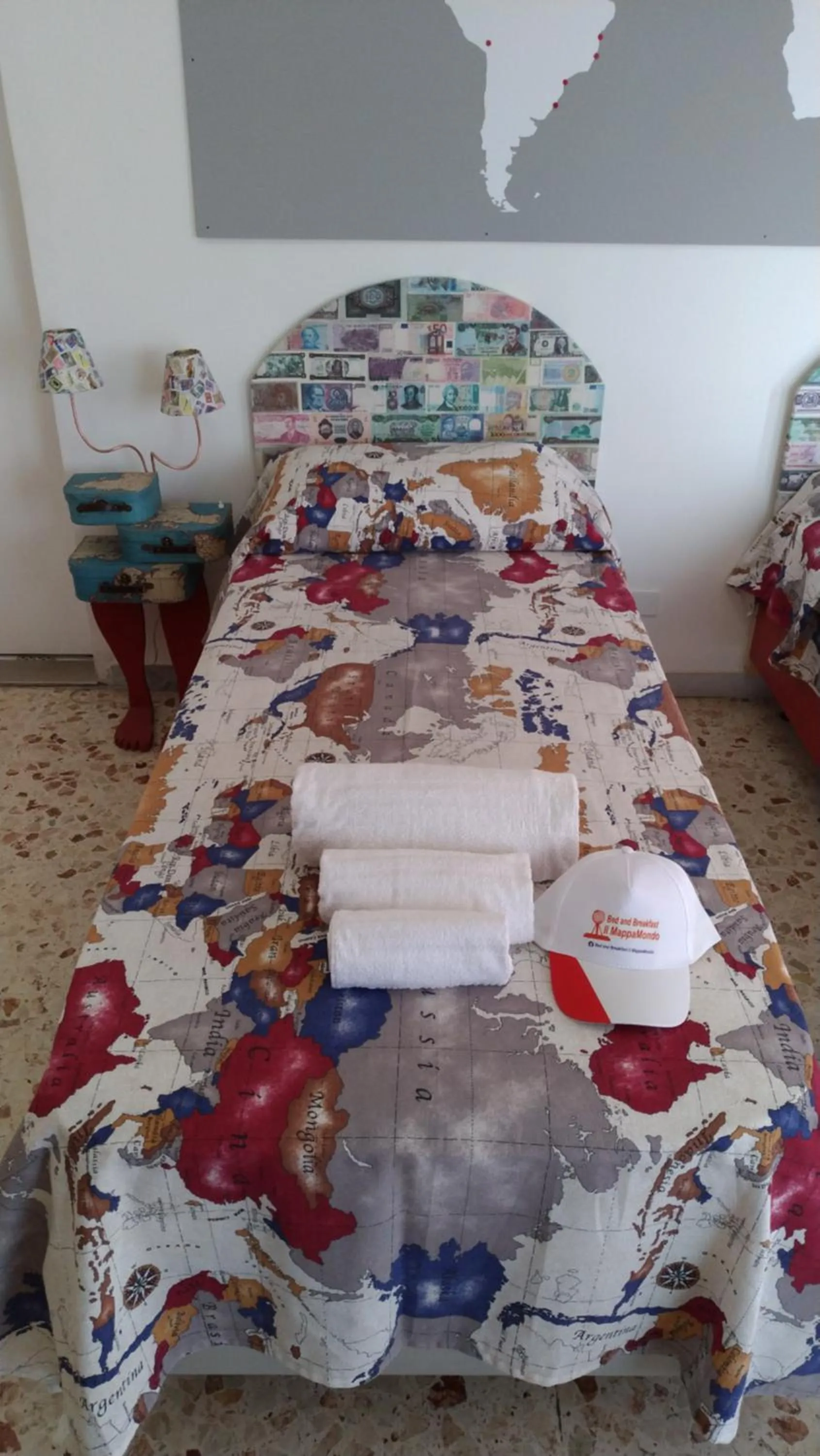 Bedroom, Bed in B&B Il MappaMondo