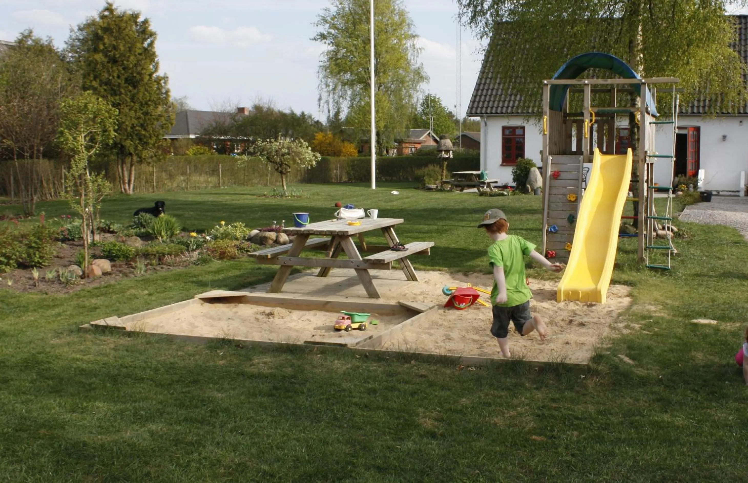 Children play ground in Skjoldbjerg Garnihotel